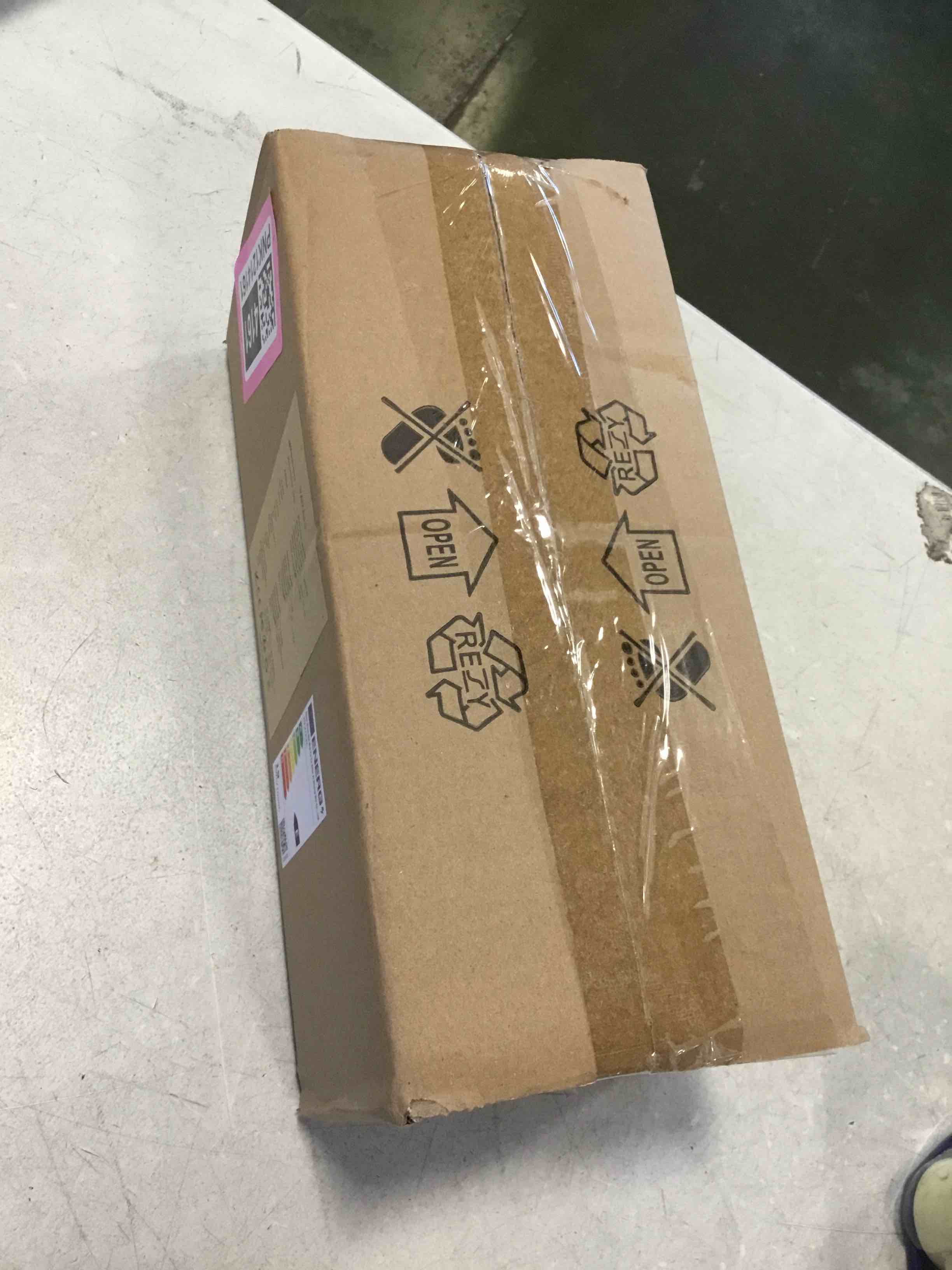 https://s3.amazonaws.com/lotting-images-prod/bidfta/PNK1214162_1731444936789.jpeg
