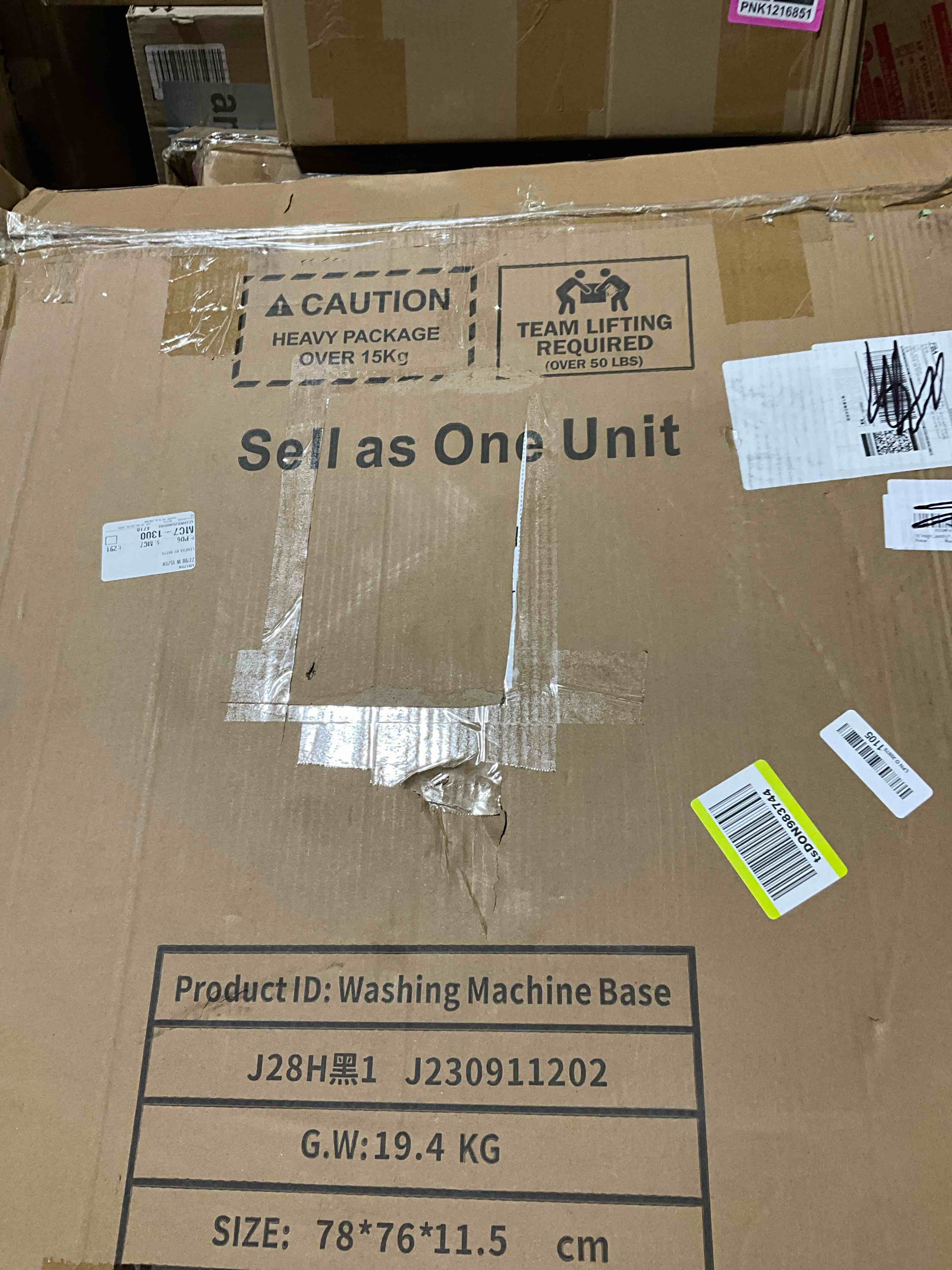 https://s3.amazonaws.com/lotting-images-prod/bidfta/PNK1216852_1739375944945.jpeg