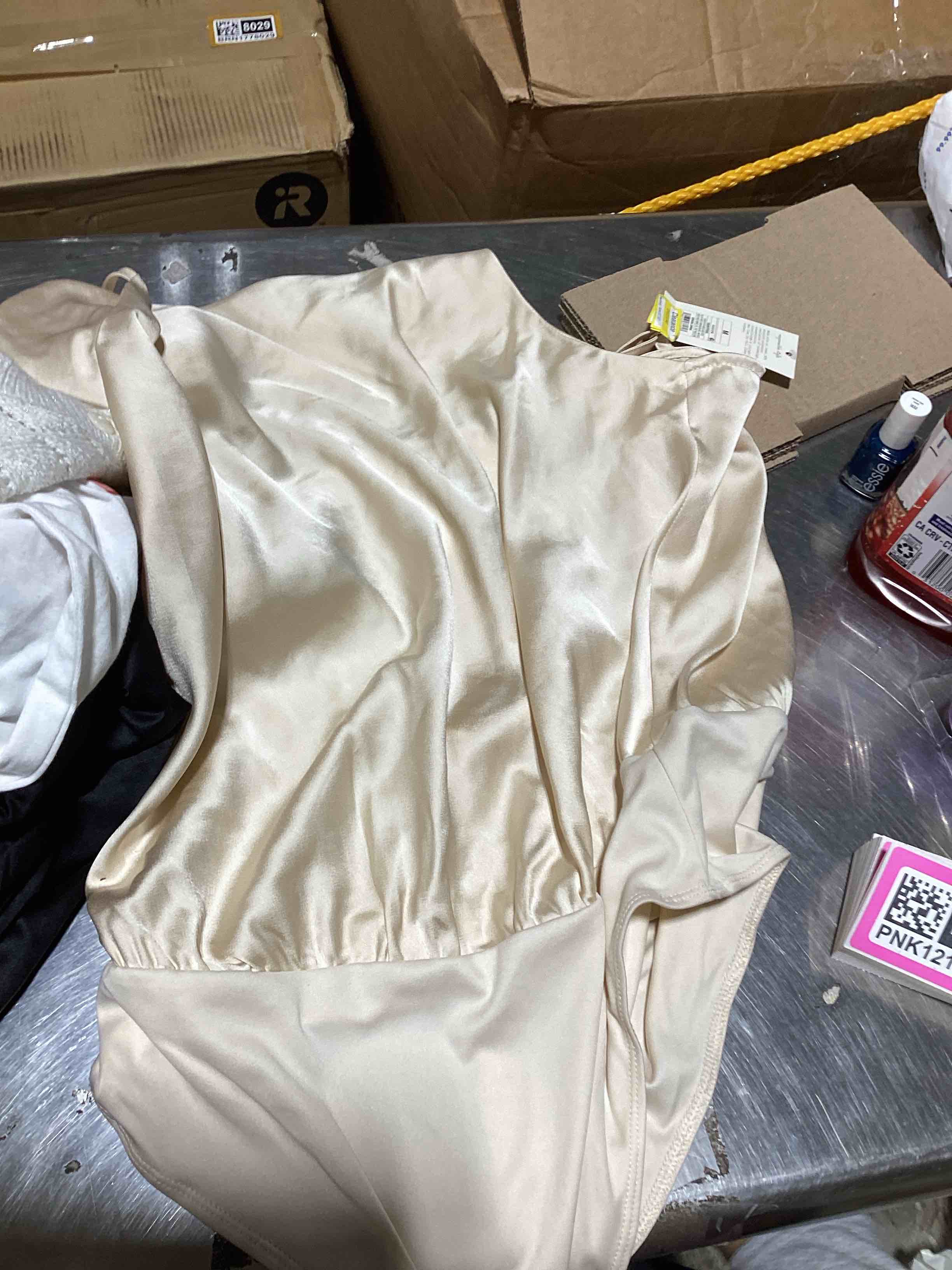 Assorted clothing 