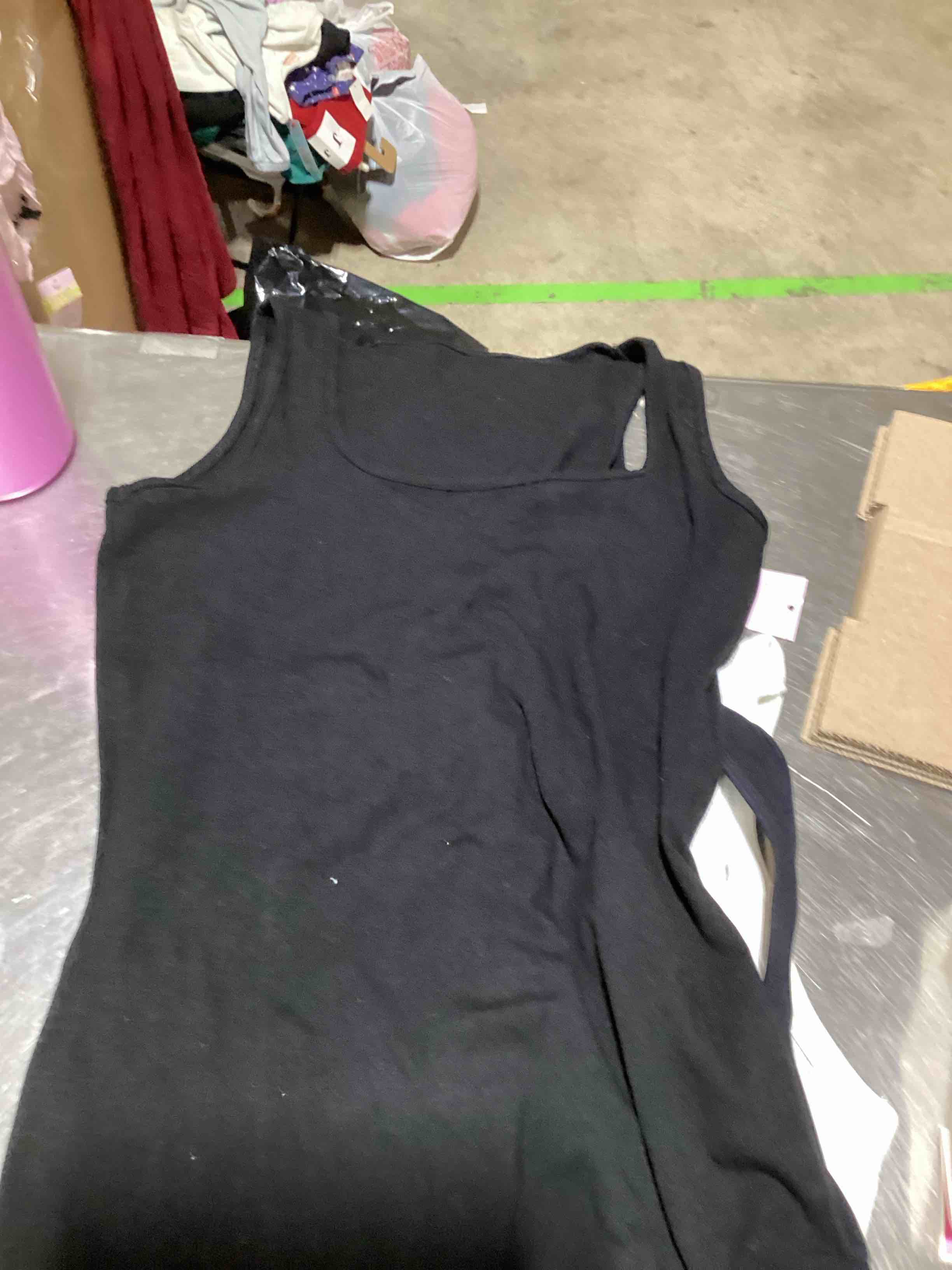 https://s3.amazonaws.com/lotting-images-prod/bidfta/PNK1217323_1754403663673.jpeg