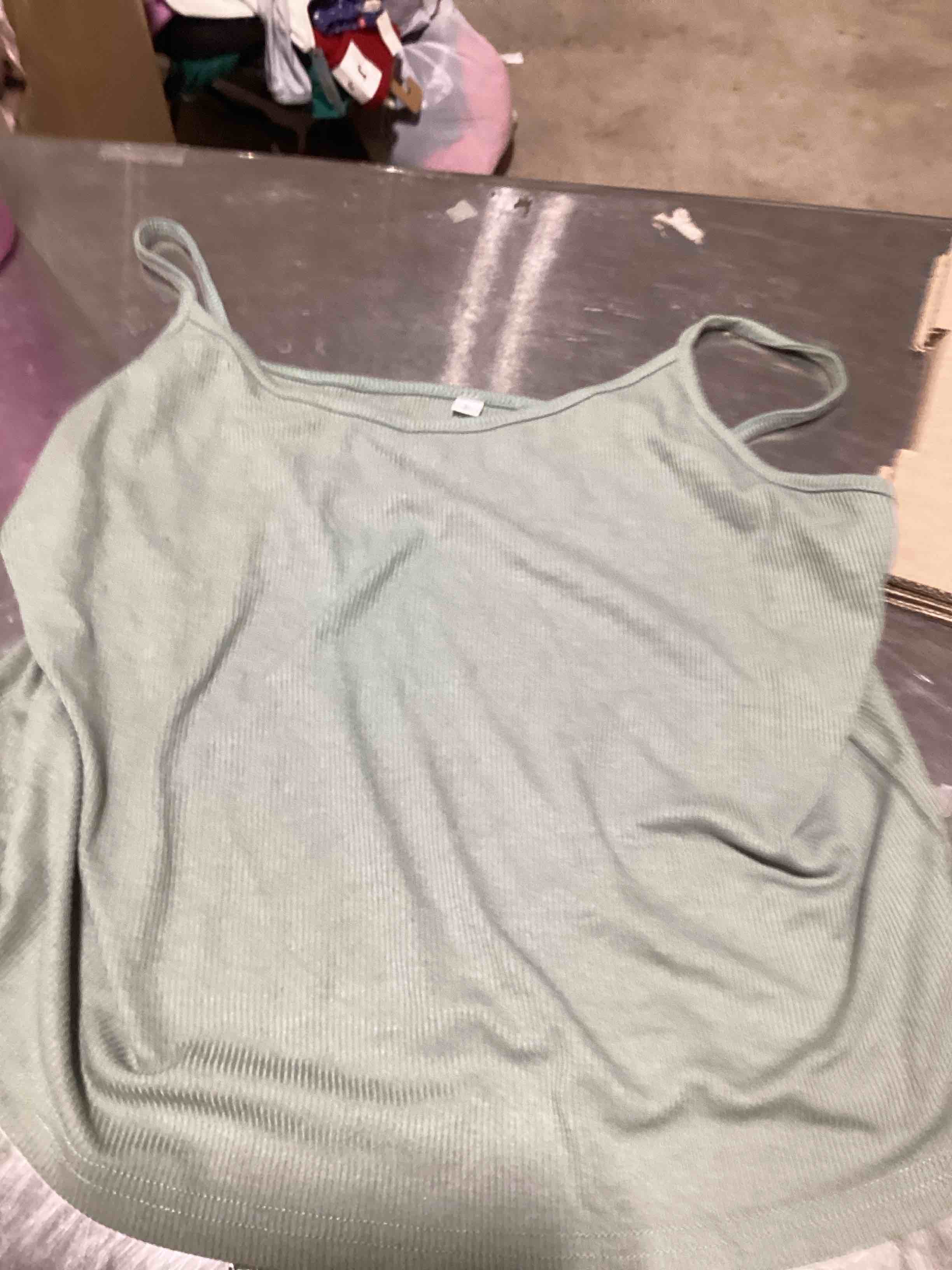 Assorted clothing 