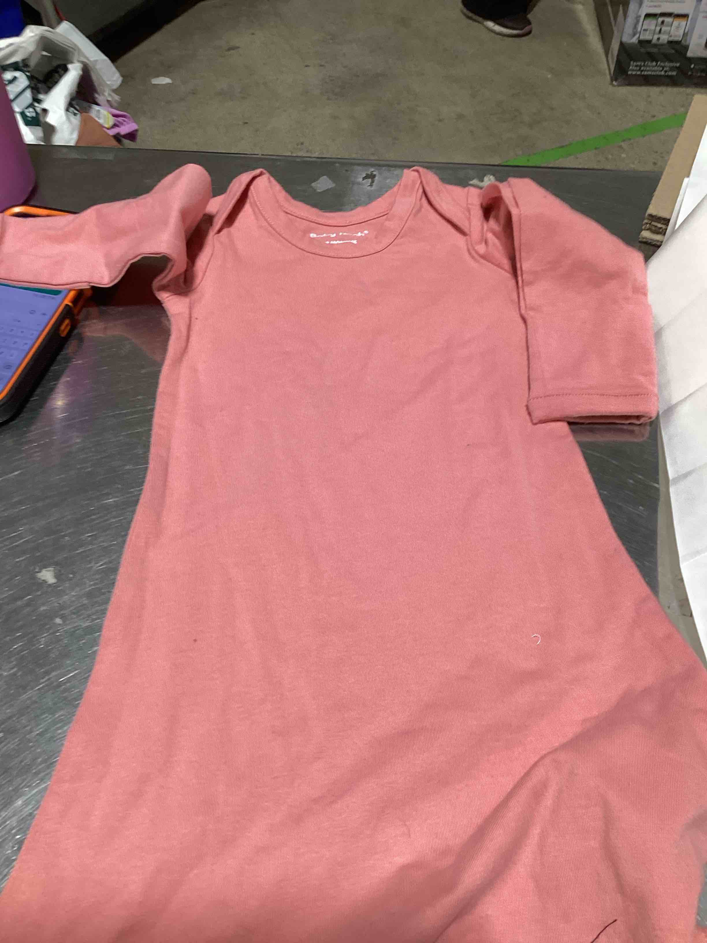 Assorted clothing 