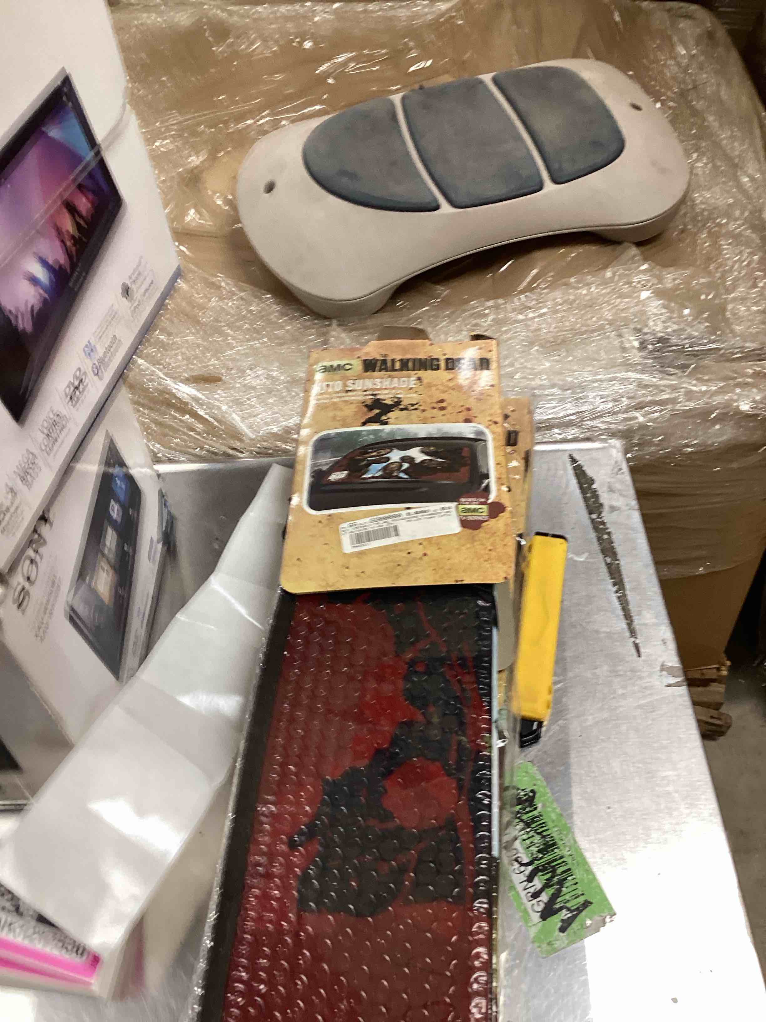 https://s3.amazonaws.com/lotting-images-prod/bidfta/PNK1217529_1754575726865.jpeg