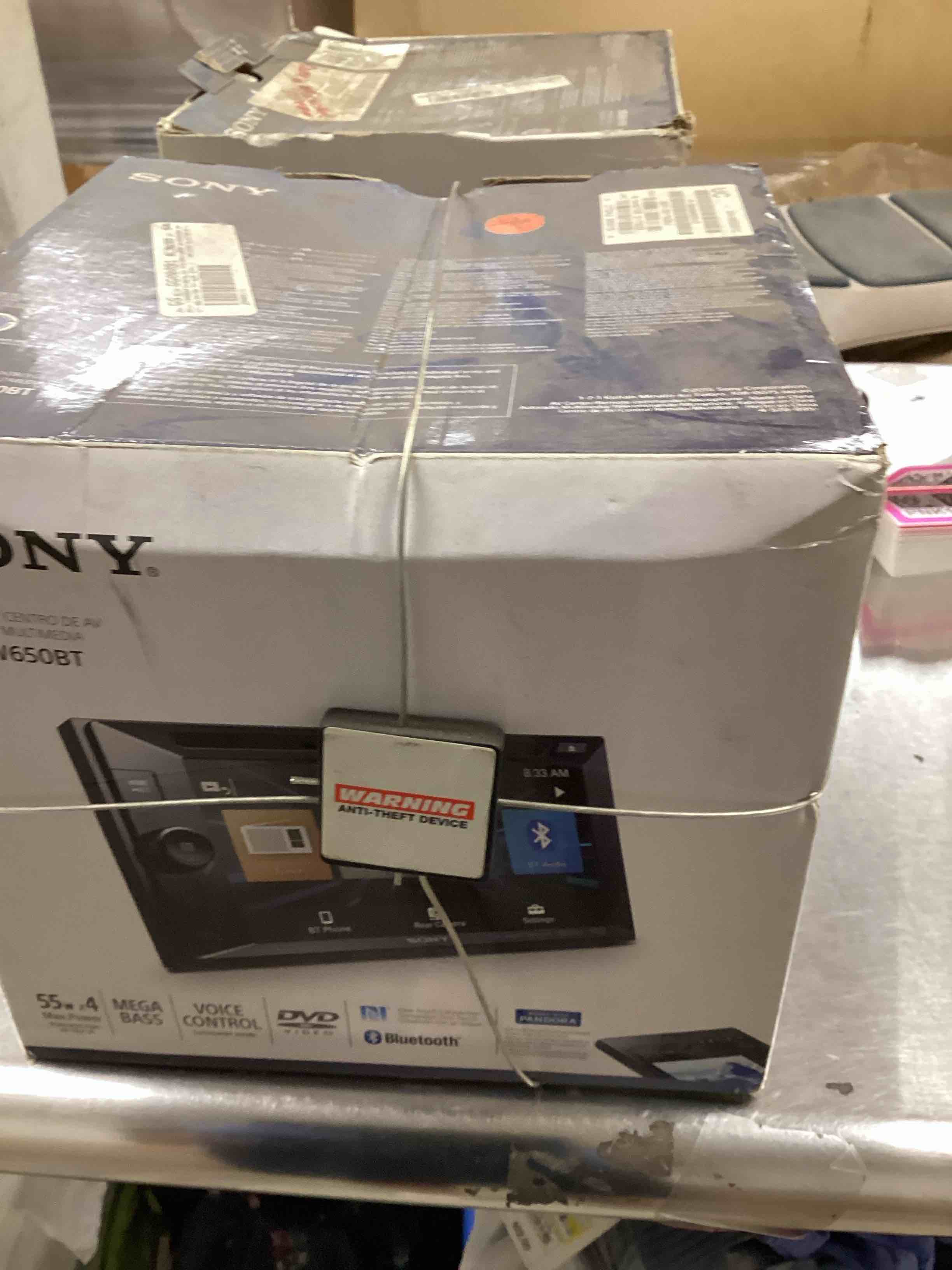 Sony Xav-w650bt Dvd/cd/mp3/usb/bt 6.2" Indash Free Shipping