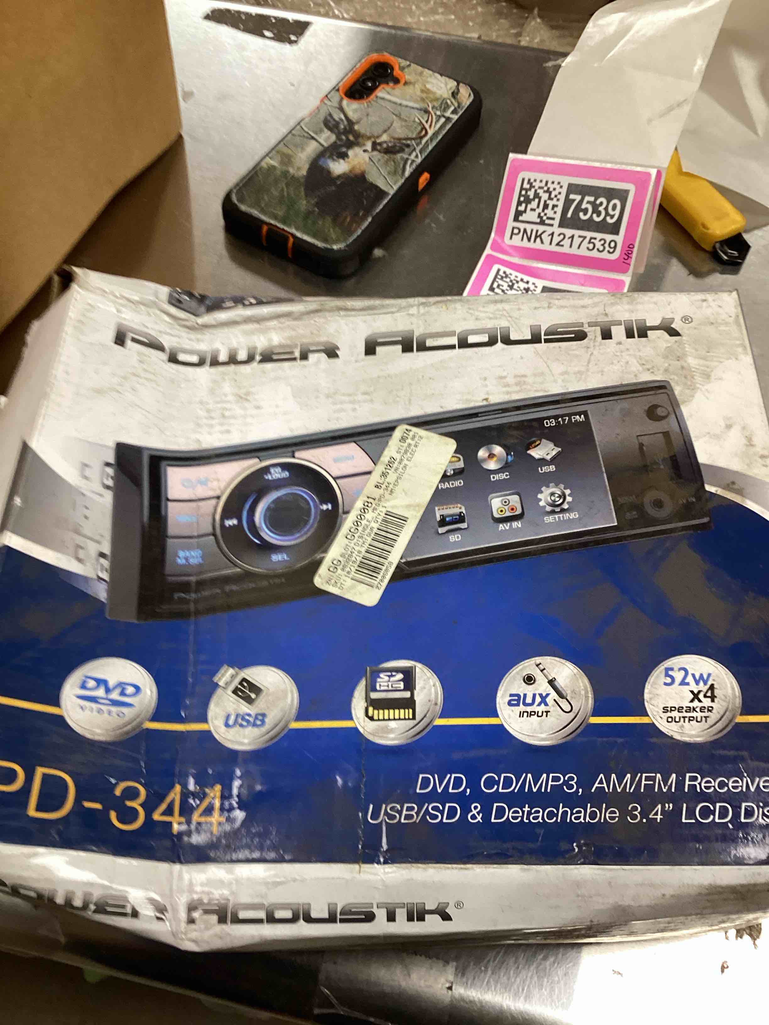 https://s3.amazonaws.com/lotting-images-prod/bidfta/PNK1217537_1754576683980.jpeg