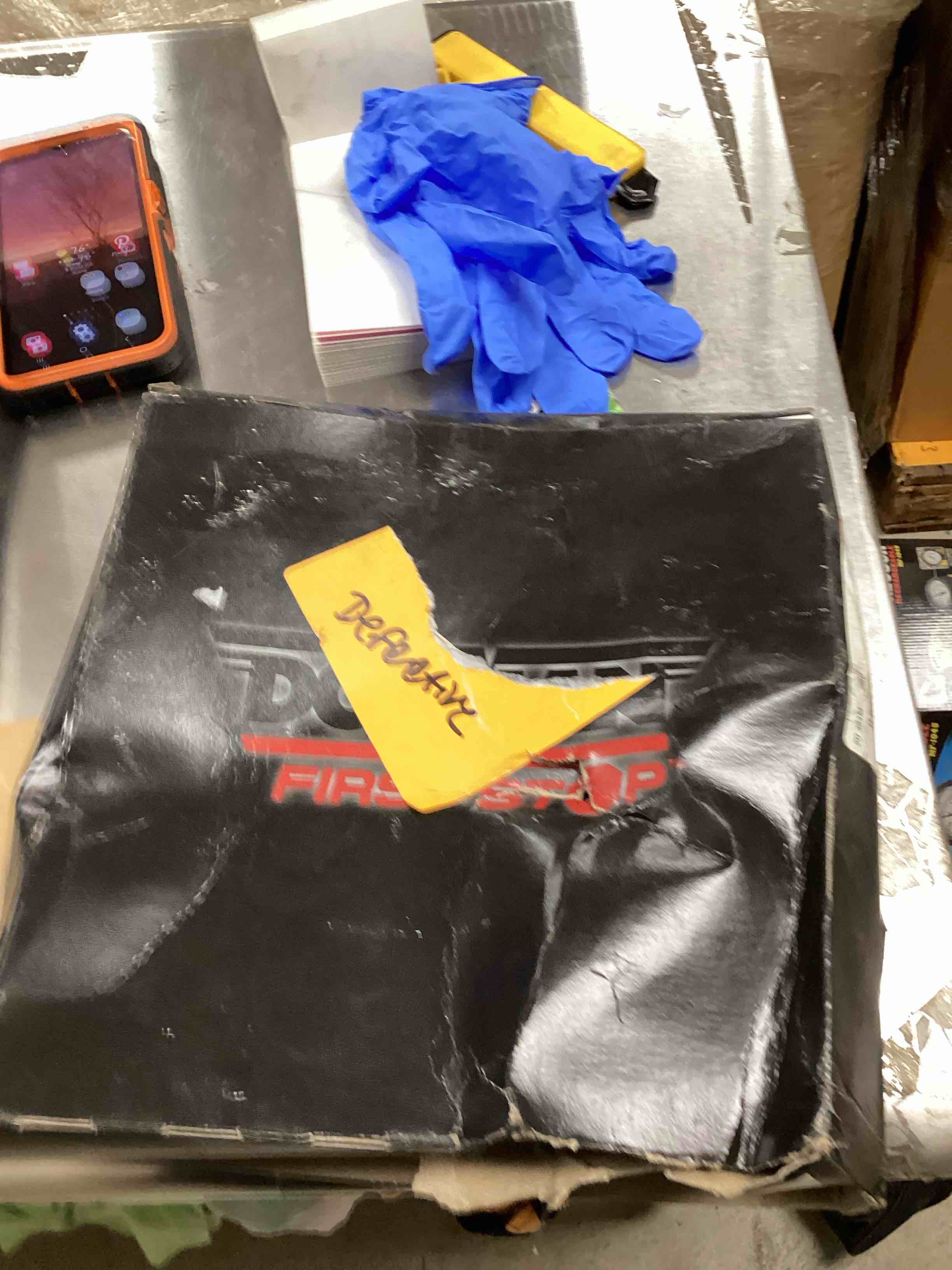 https://s3.amazonaws.com/lotting-images-prod/bidfta/PNK1217539_1754577087027.jpeg