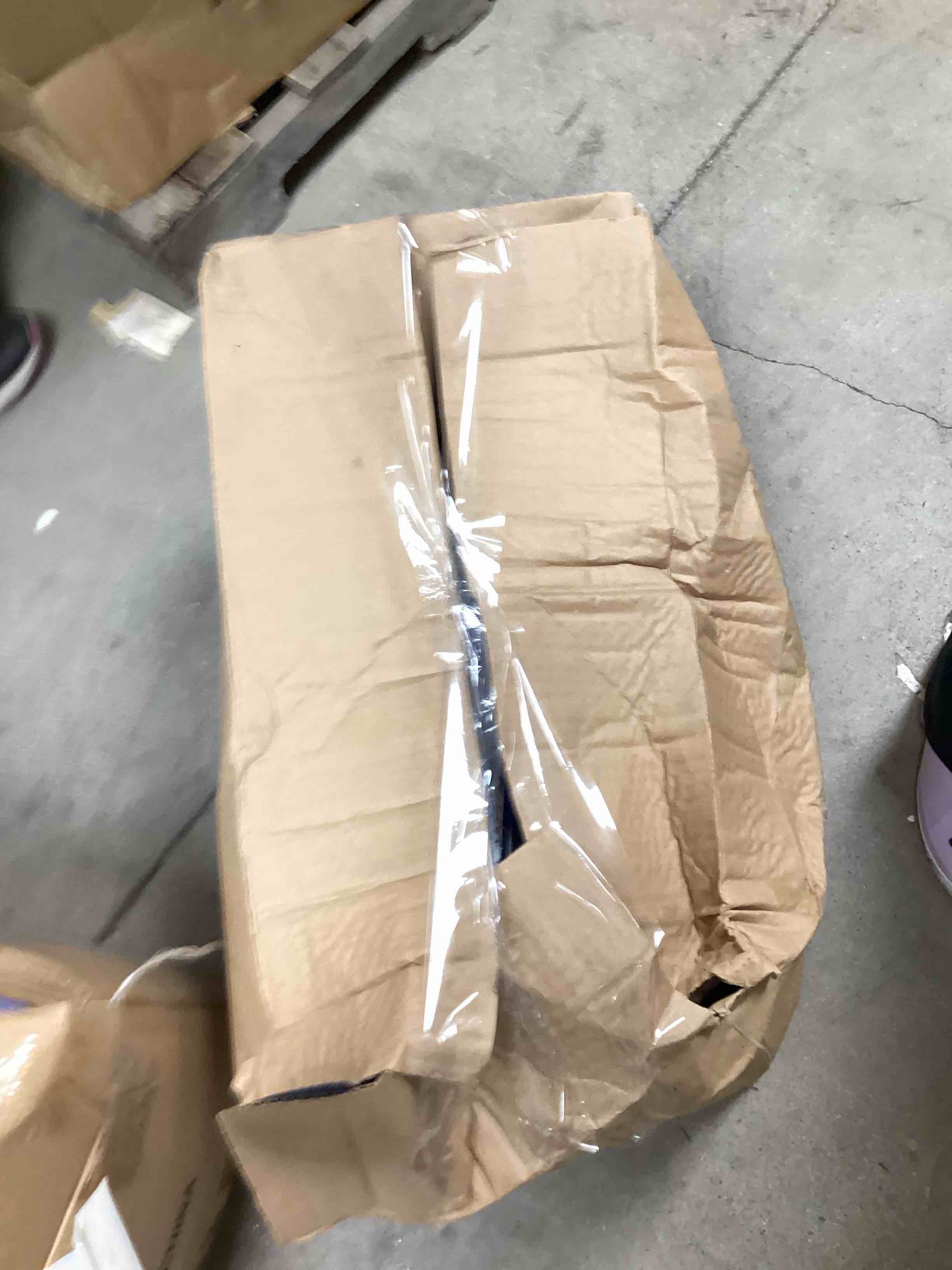https://s3.amazonaws.com/lotting-images-prod/bidfta/PNK1217541_1754577386001.jpeg