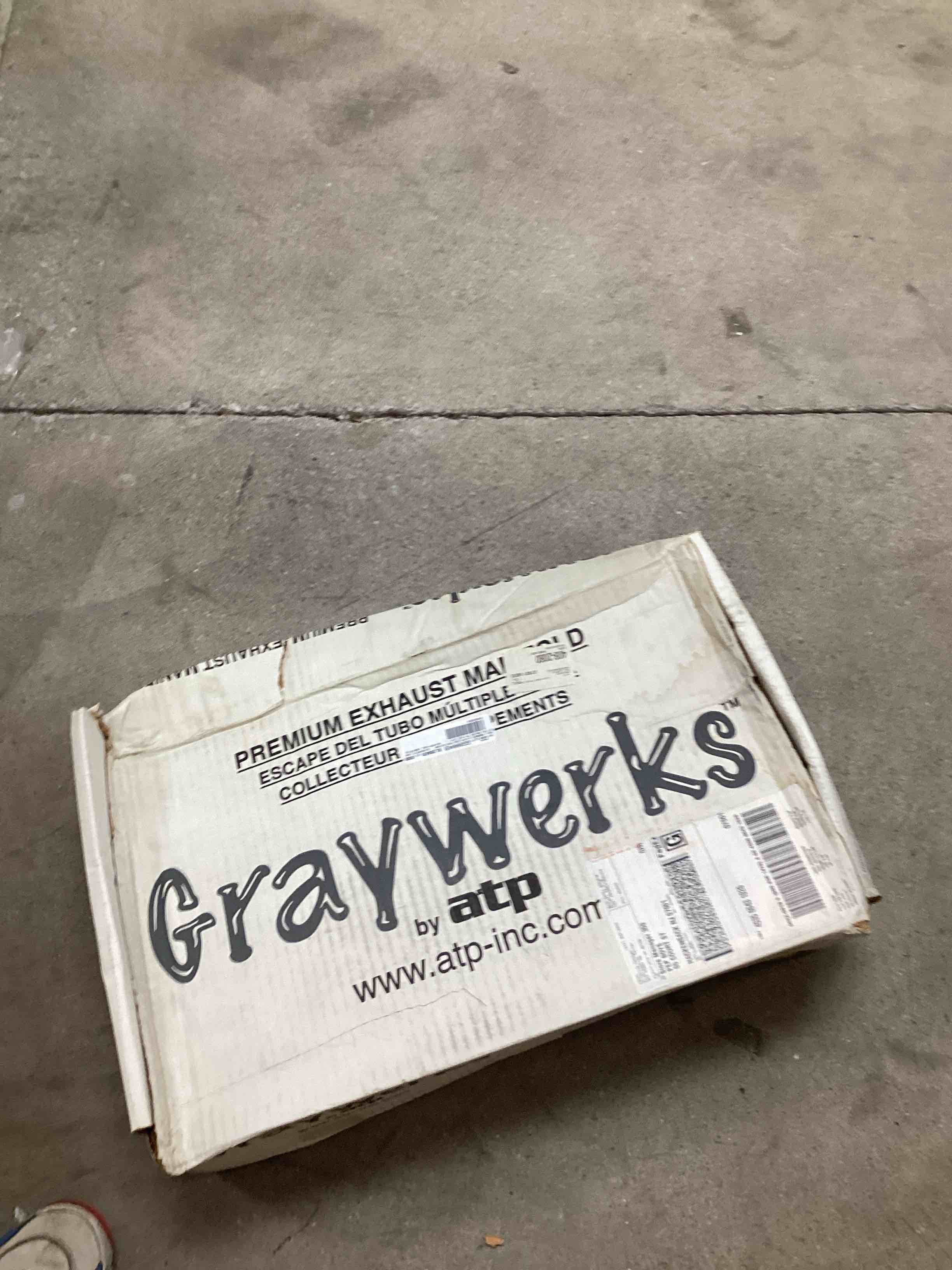 https://s3.amazonaws.com/lotting-images-prod/bidfta/PNK1217586_1754592168561.jpeg