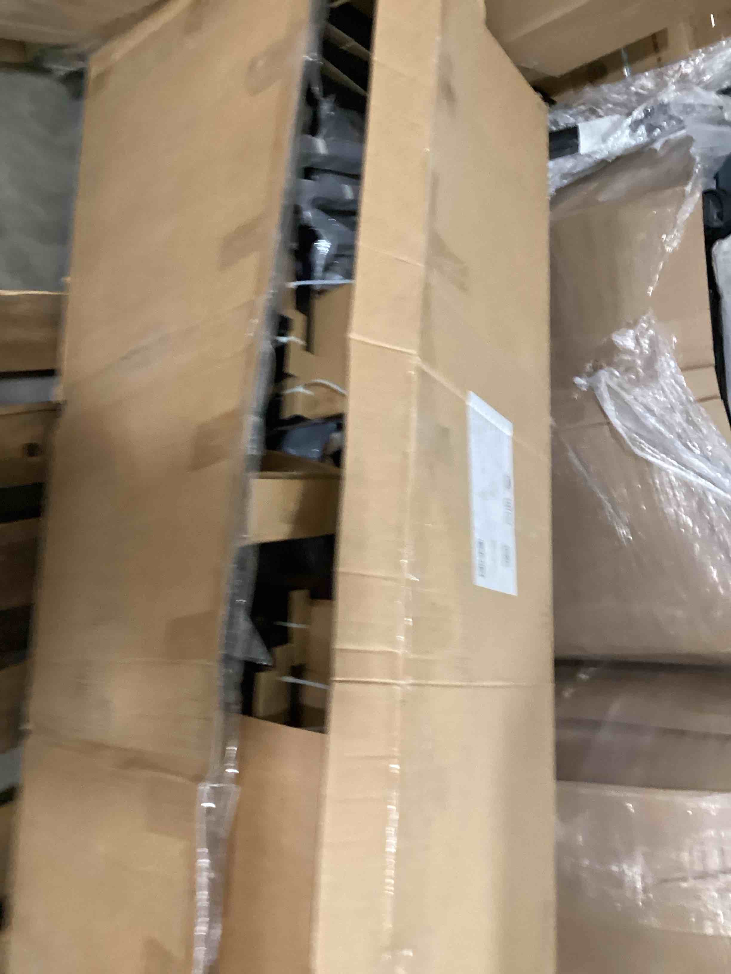 https://s3.amazonaws.com/lotting-images-prod/bidfta/PNK1217975_1754947287862.jpeg