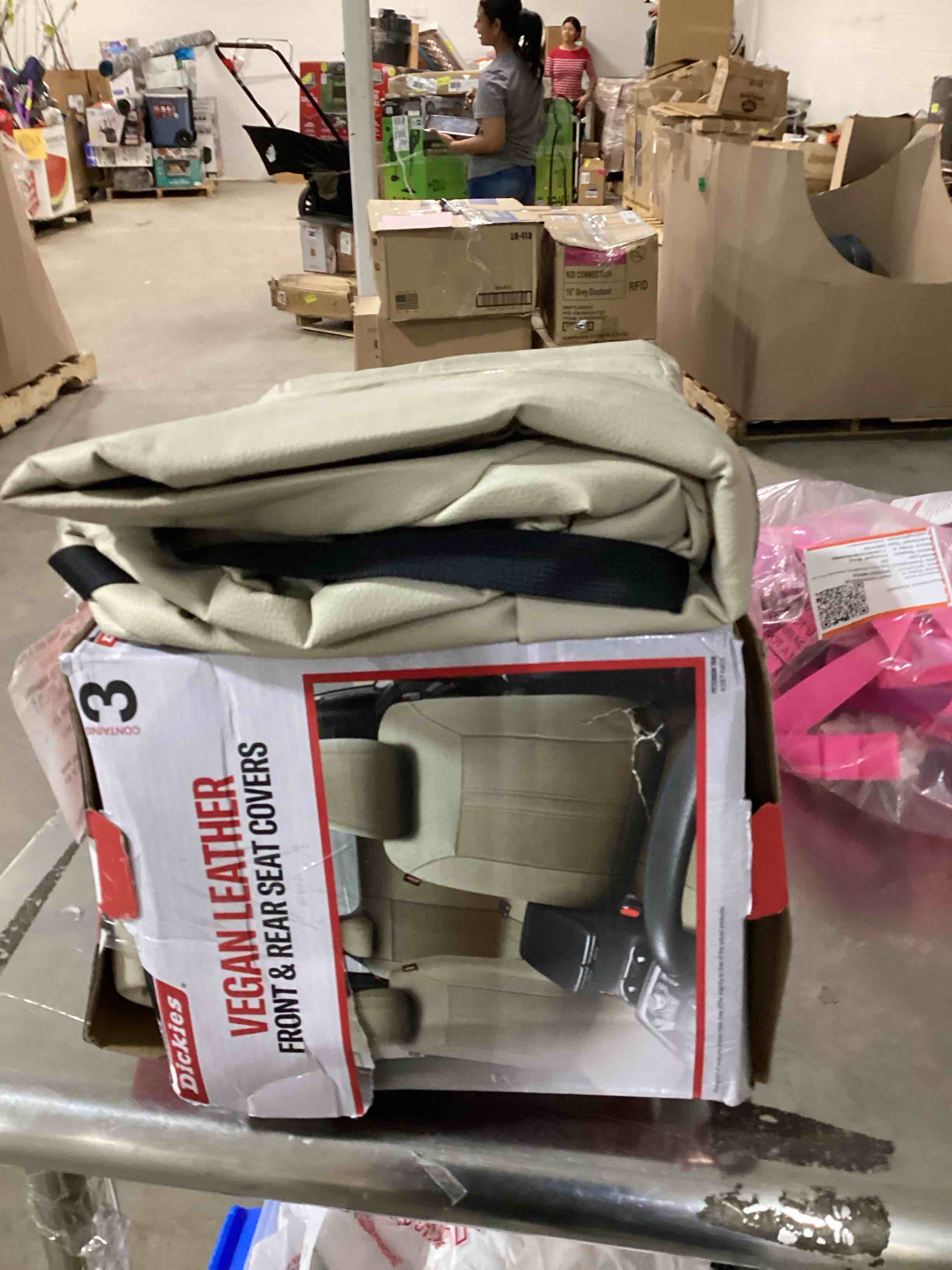 https://s3.amazonaws.com/lotting-images-prod/bidfta/PNK1218008_1755028876348.jpeg