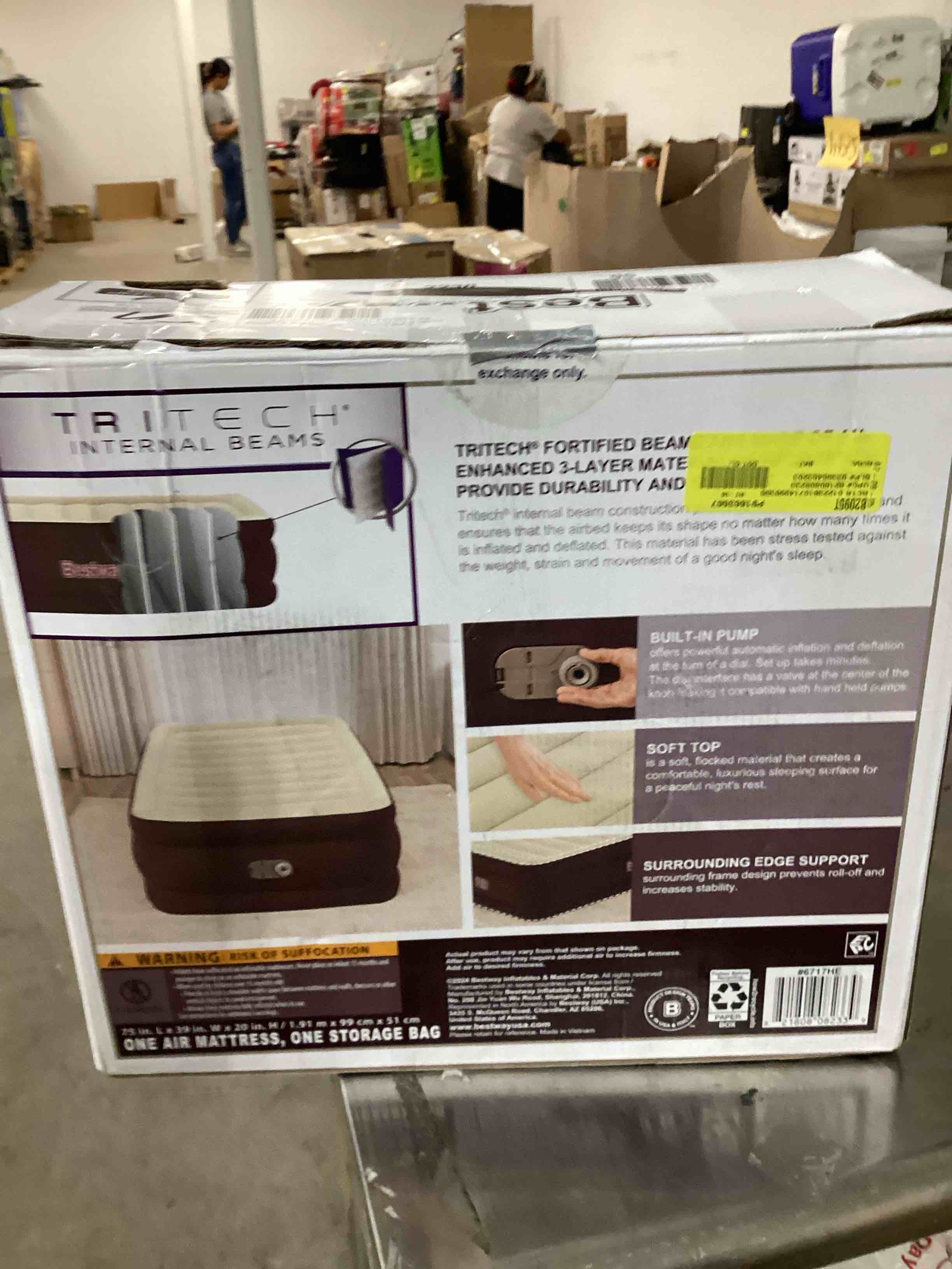 https://s3.amazonaws.com/lotting-images-prod/bidfta/PNK1218013_1755027091730.jpeg
