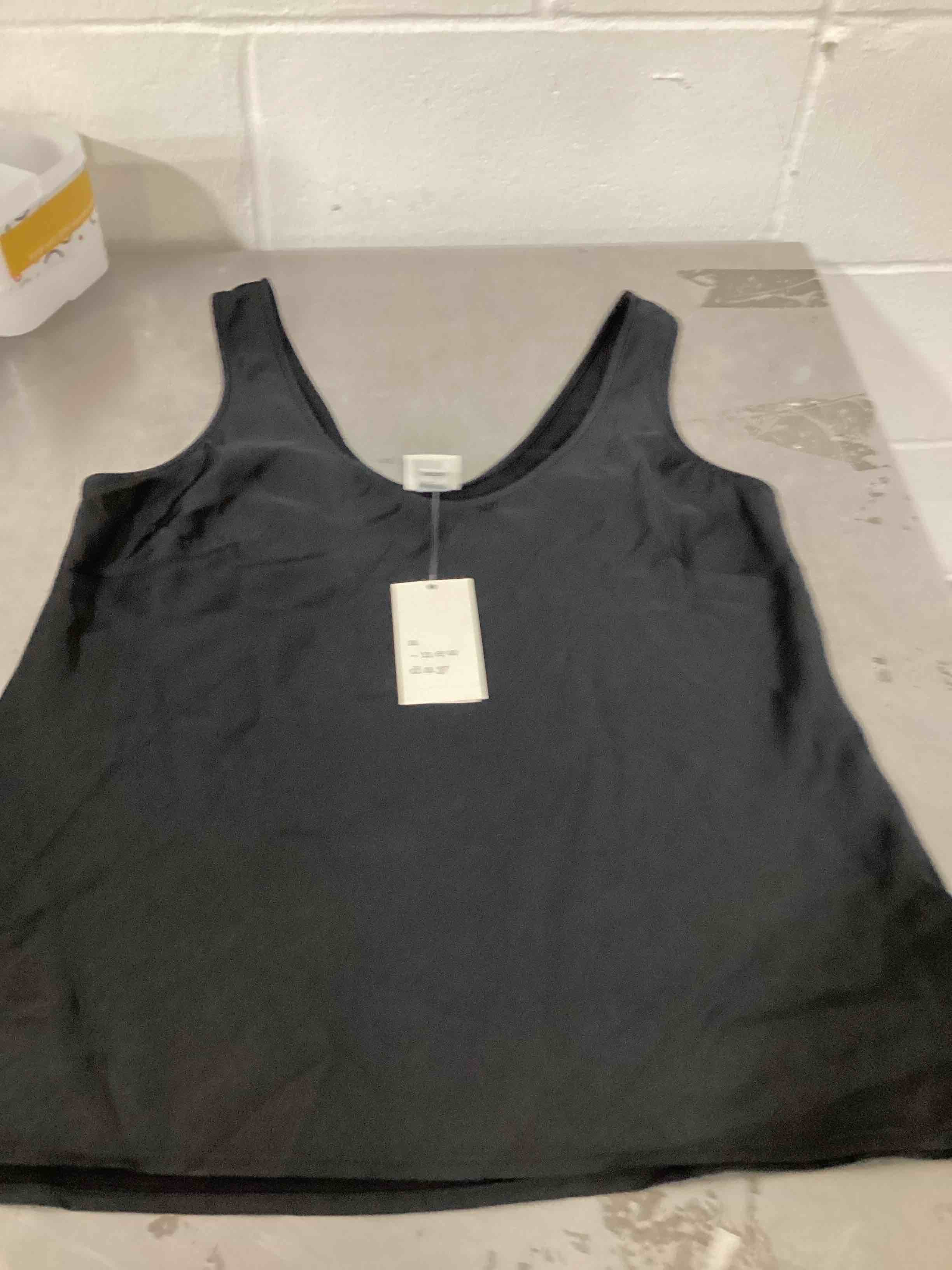Assorted clothing 