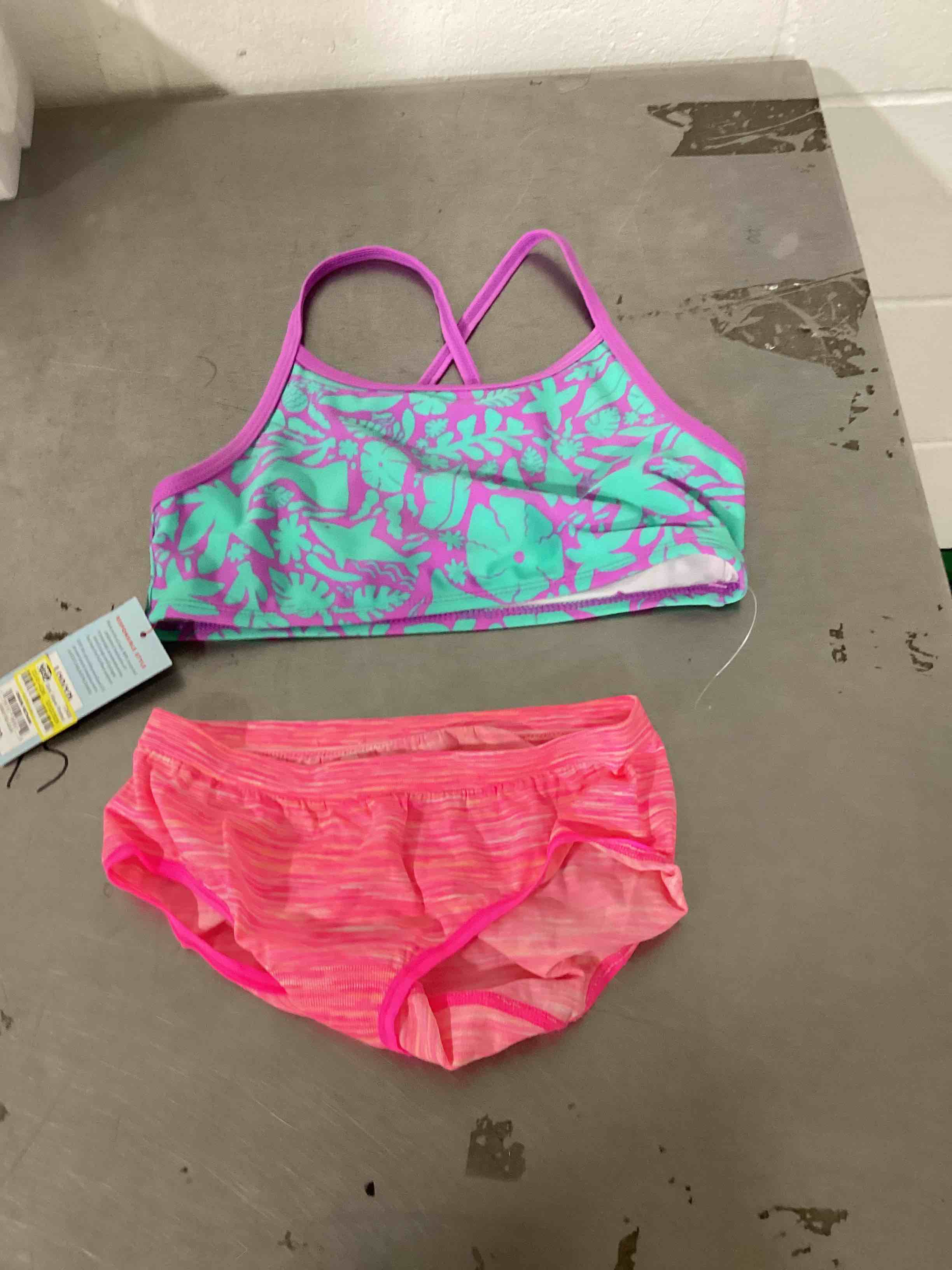 Assorted clothing 
