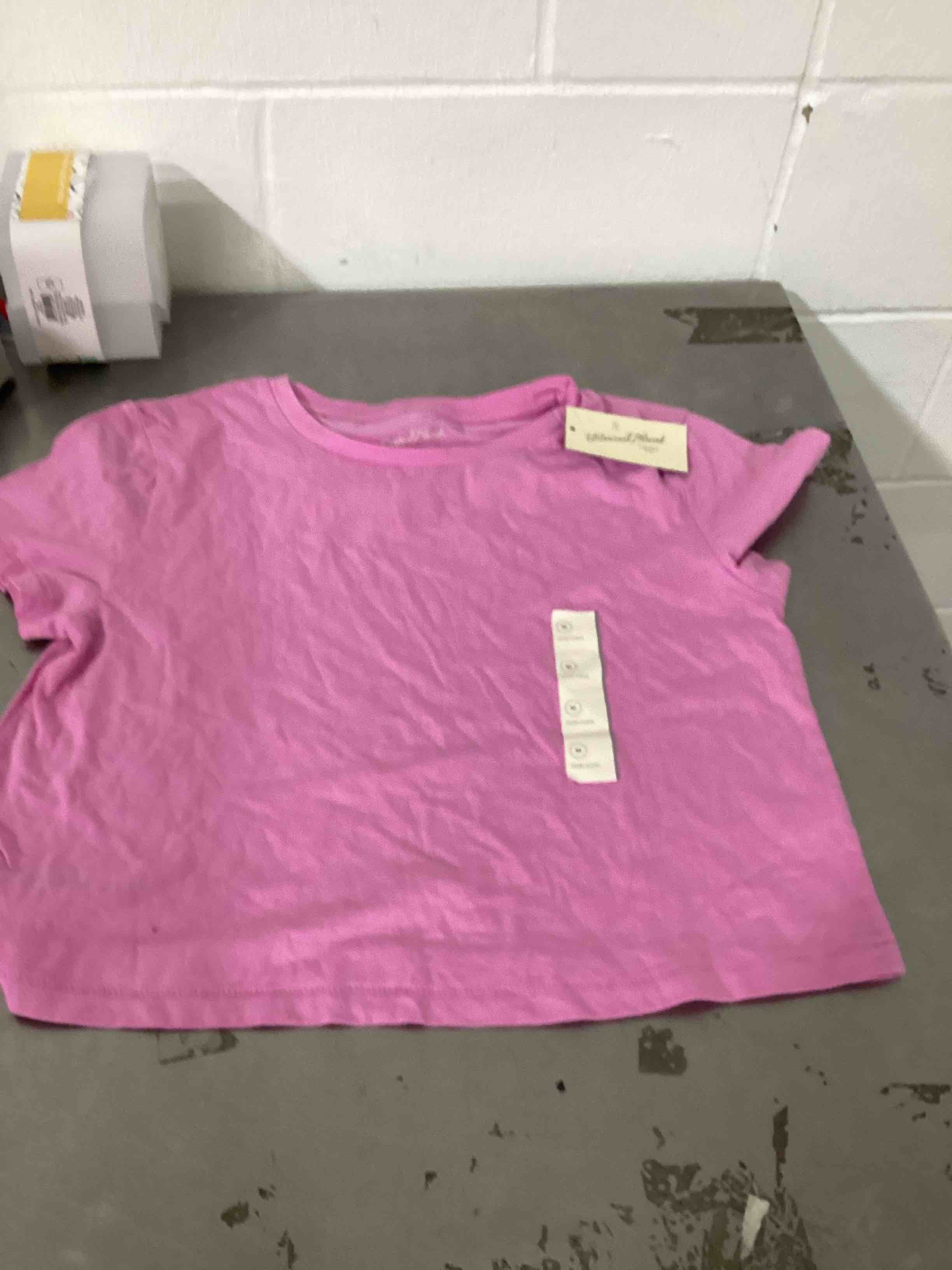 Assorted clothing 