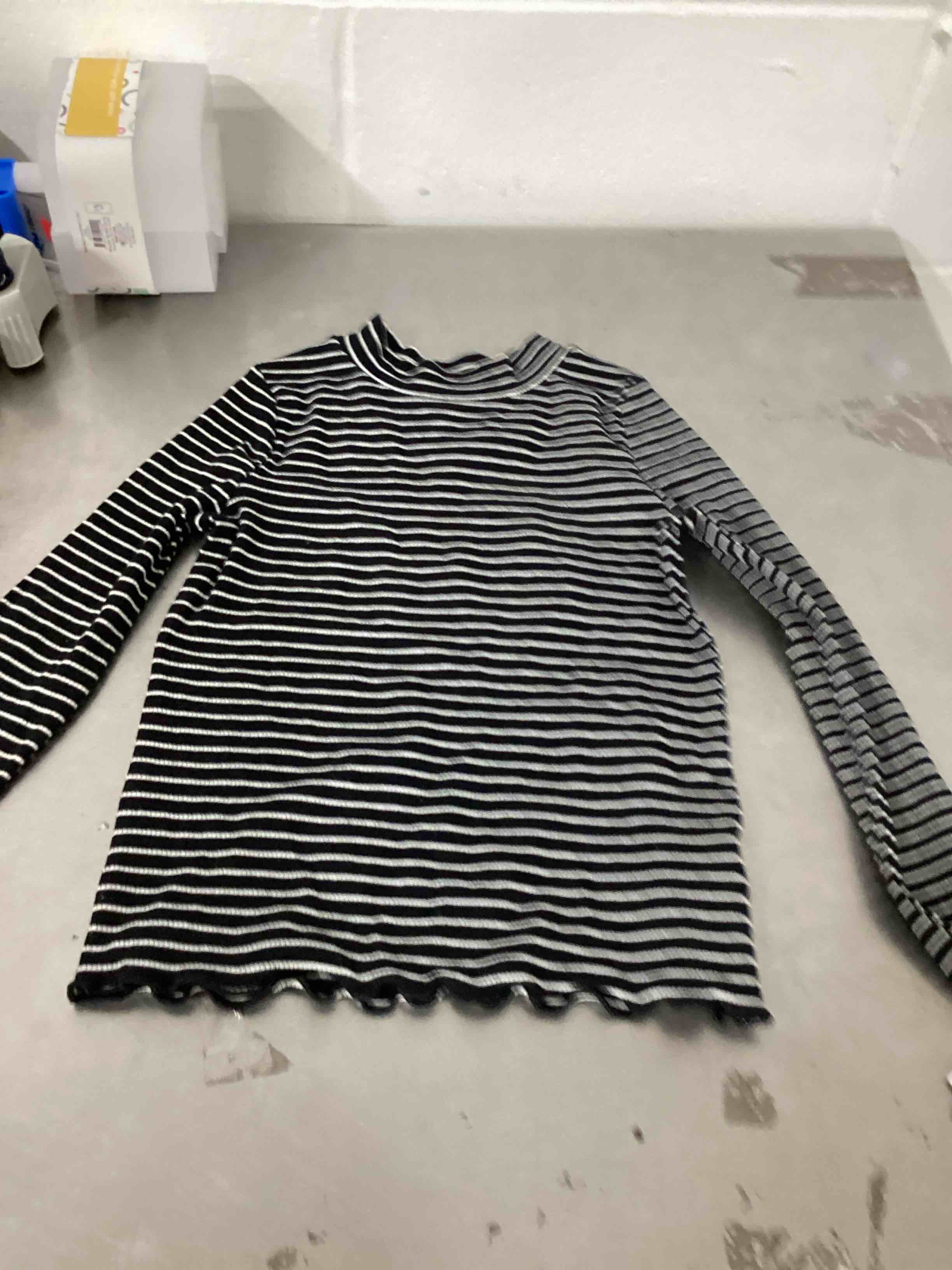 Assorted clothing 