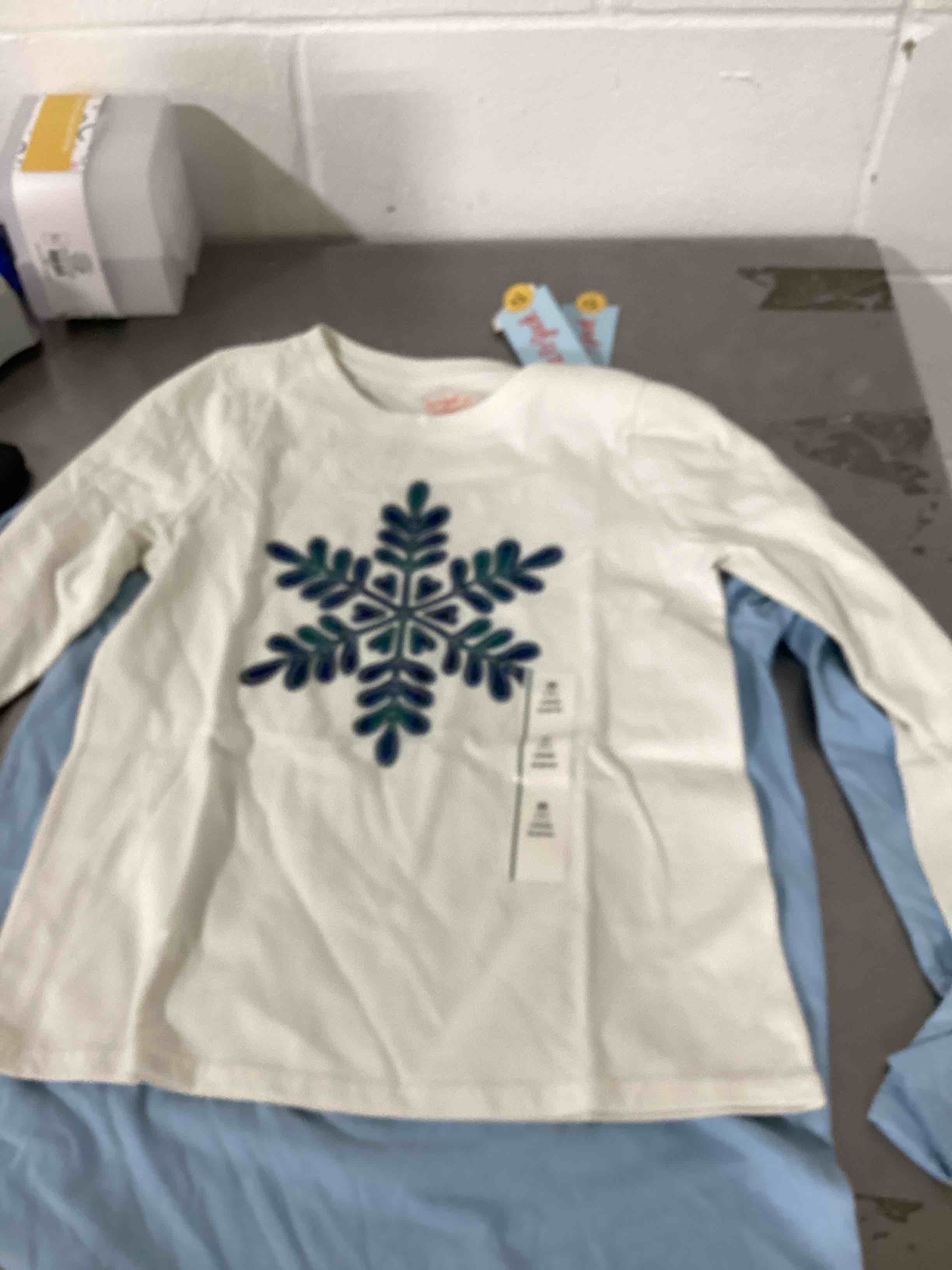 https://s3.amazonaws.com/lotting-images-prod/bidfta/PNK1218570_1755530204361.jpeg