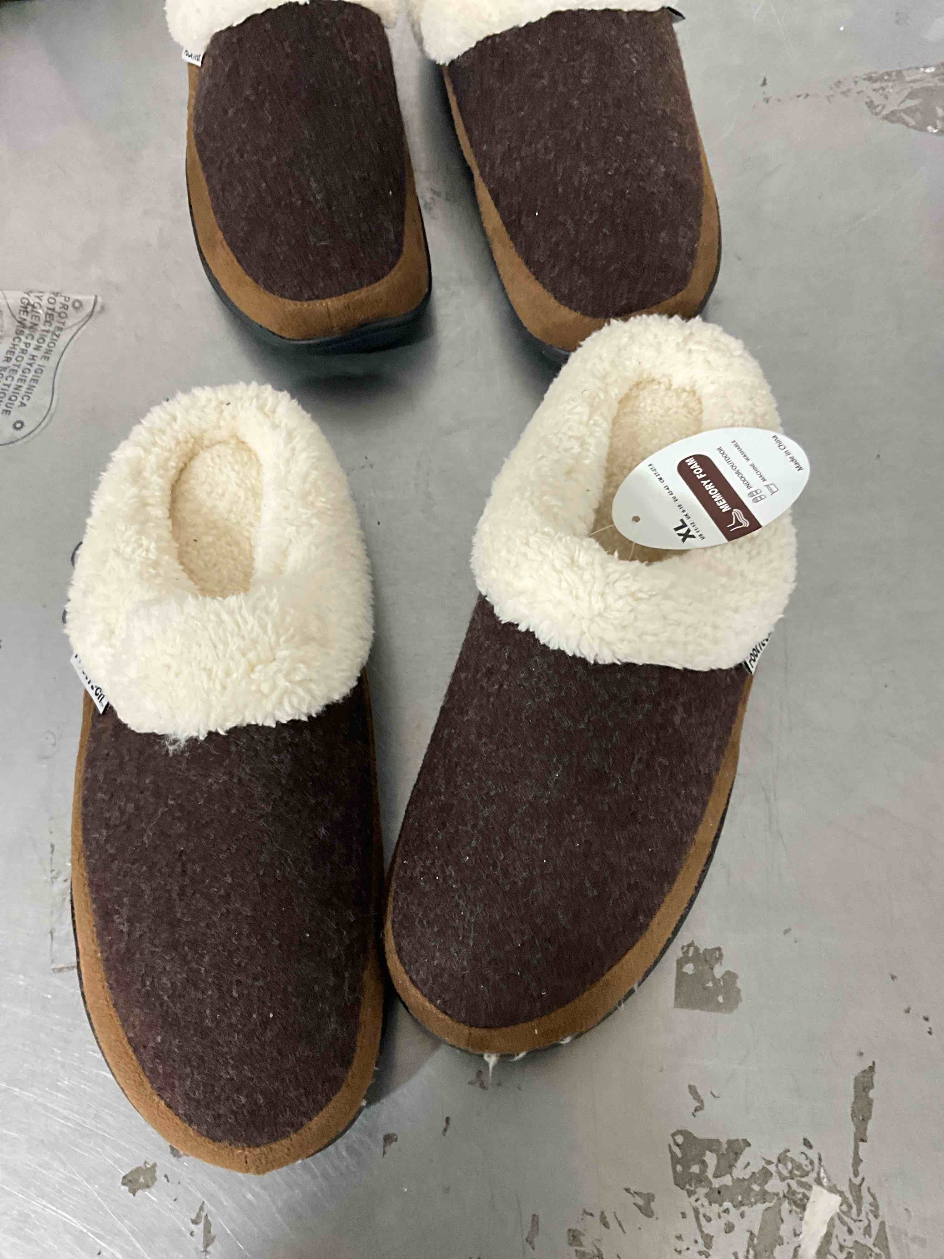 Foot Tech memory foam slippers 
