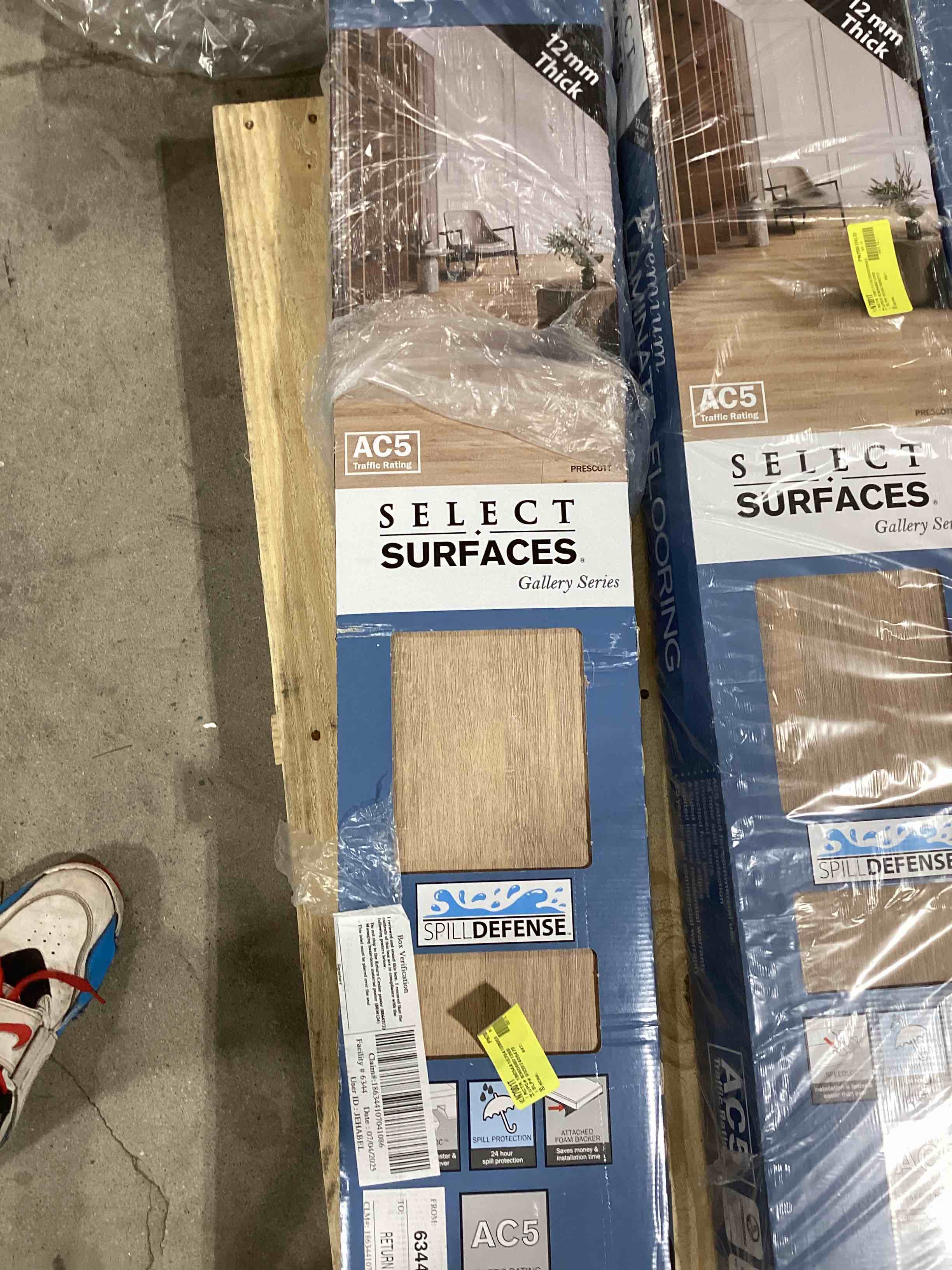 select surfaces laminate flooring 