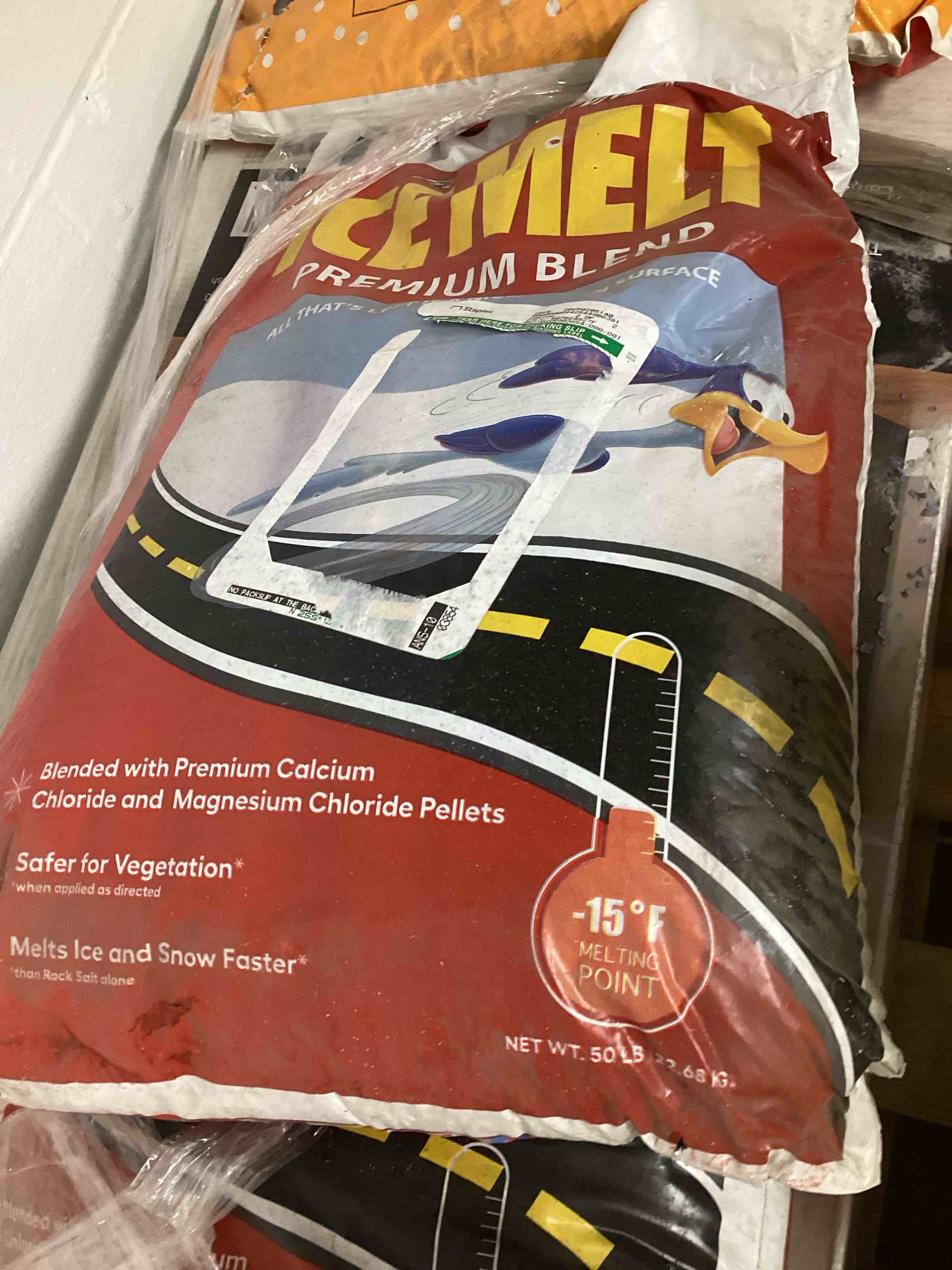https://s3.amazonaws.com/lotting-images-prod/bidfta/PNK1221275_1745177310045.jpeg