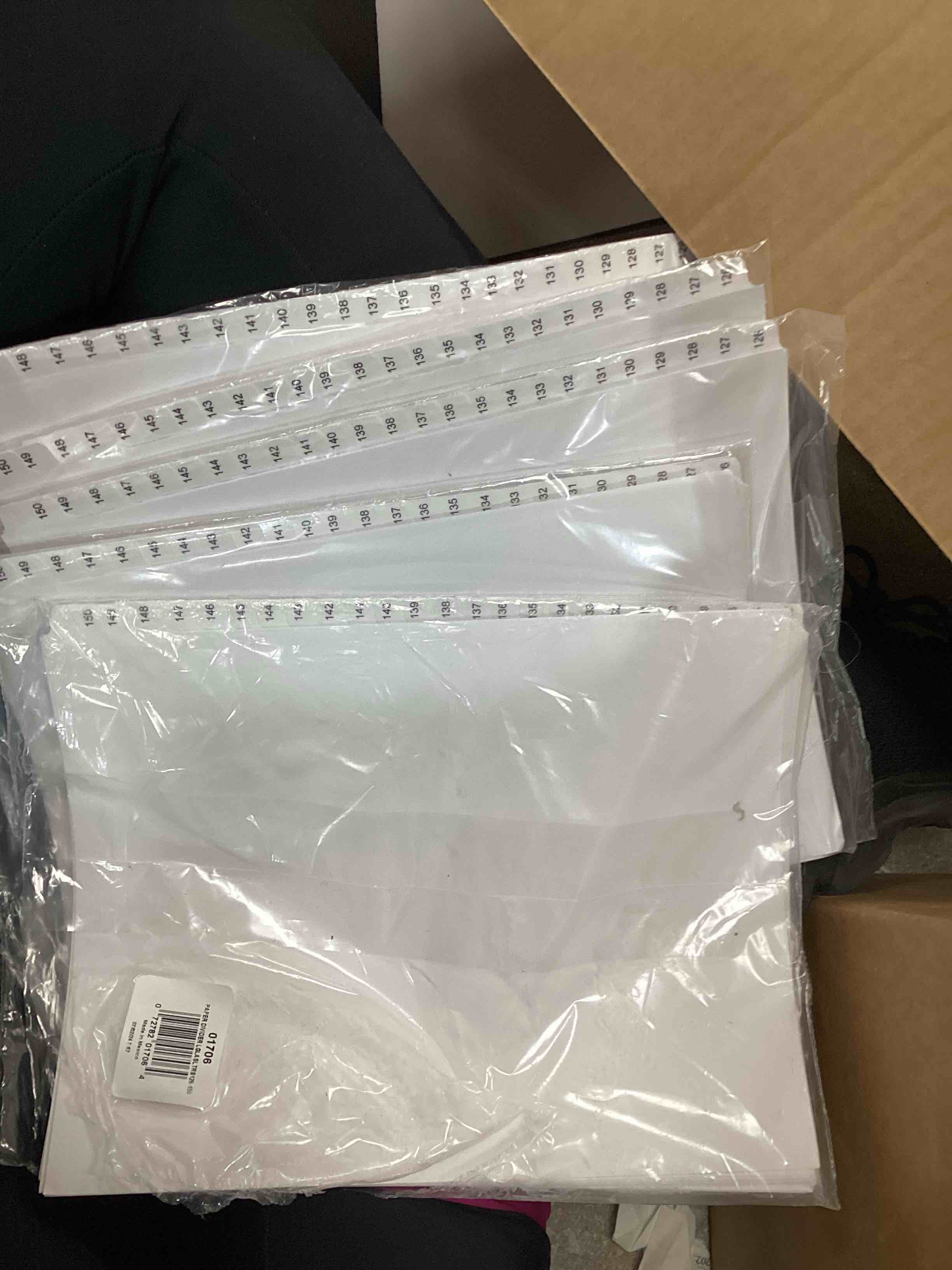 https://s3.amazonaws.com/lotting-images-prod/bidfta/PNK1221312_1745168521599.jpeg
