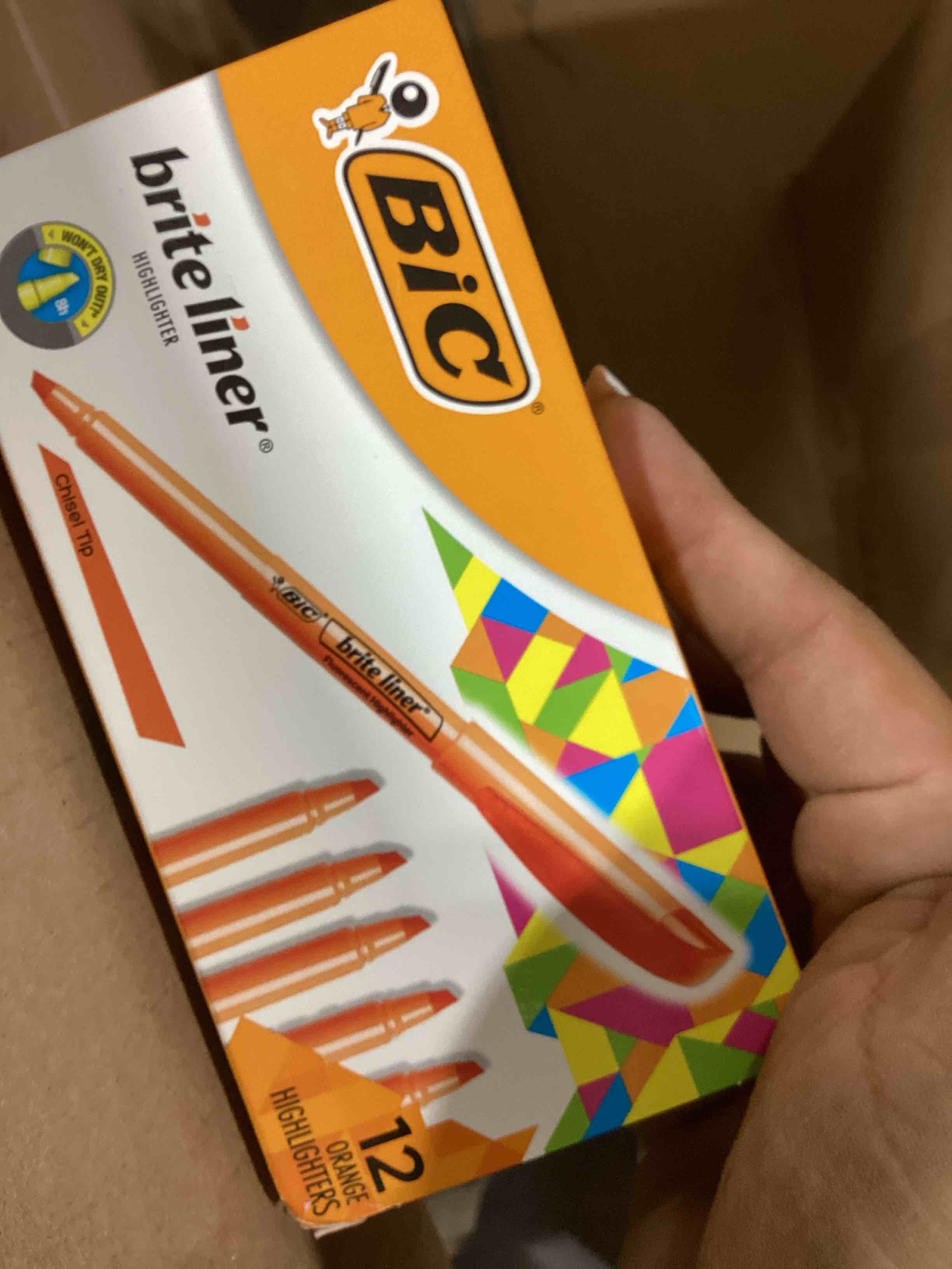 https://s3.amazonaws.com/lotting-images-prod/bidfta/PNK1222651_1743789592857.jpeg