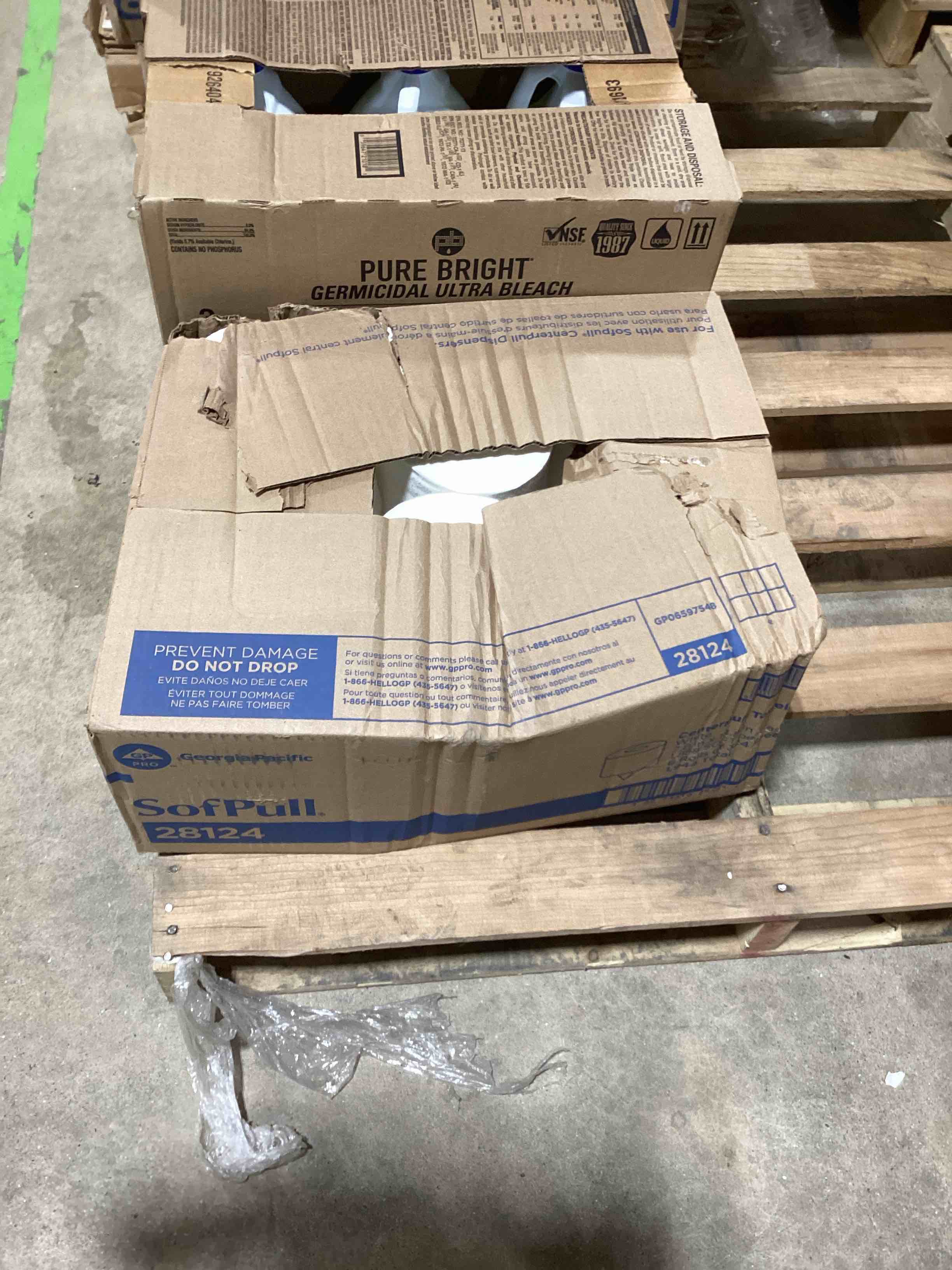 https://s3.amazonaws.com/lotting-images-prod/bidfta/PNK1222711_1743799442150.jpeg