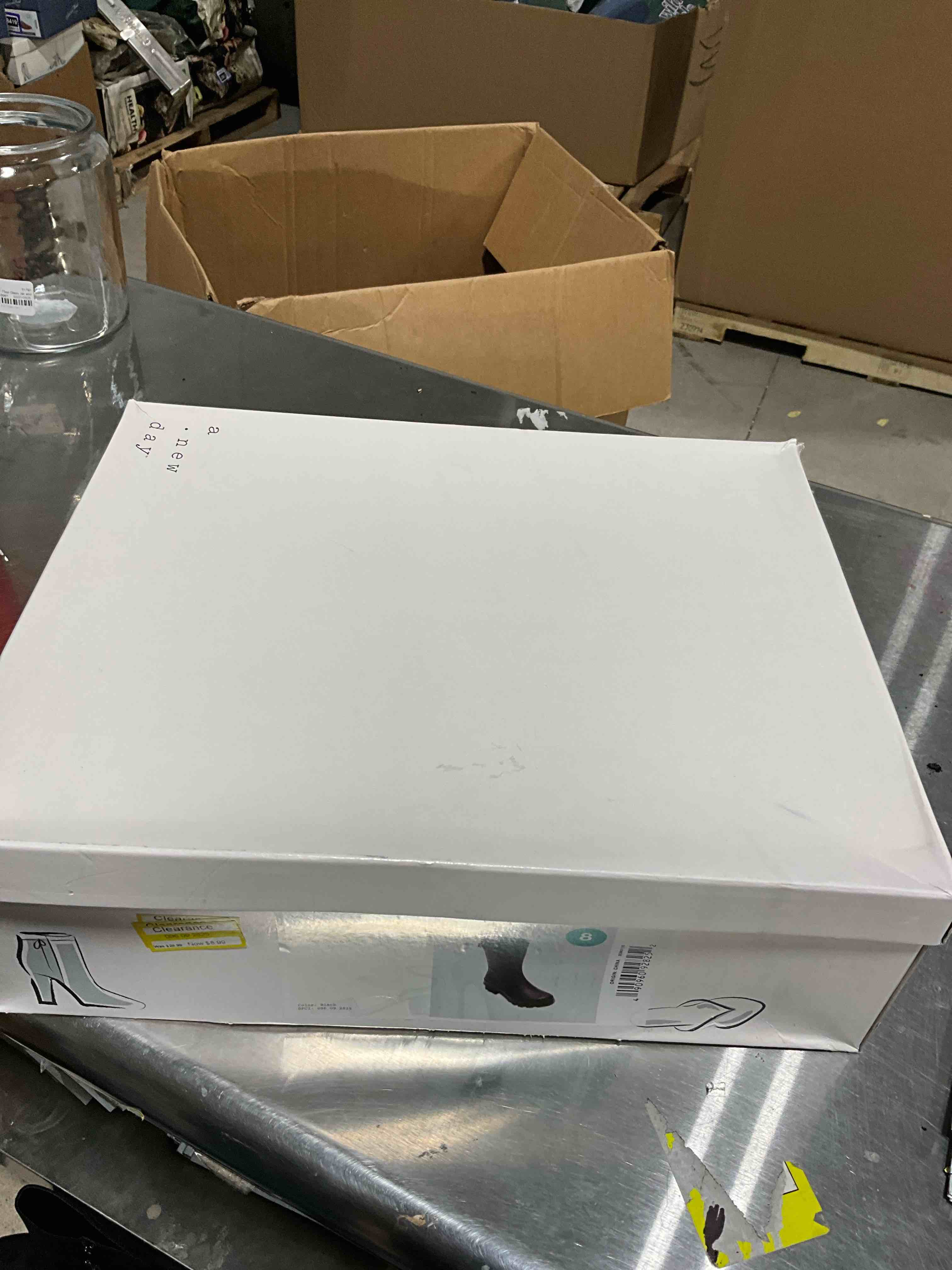 https://s3.amazonaws.com/lotting-images-prod/bidfta/PNK1223759_1745935421155.jpeg