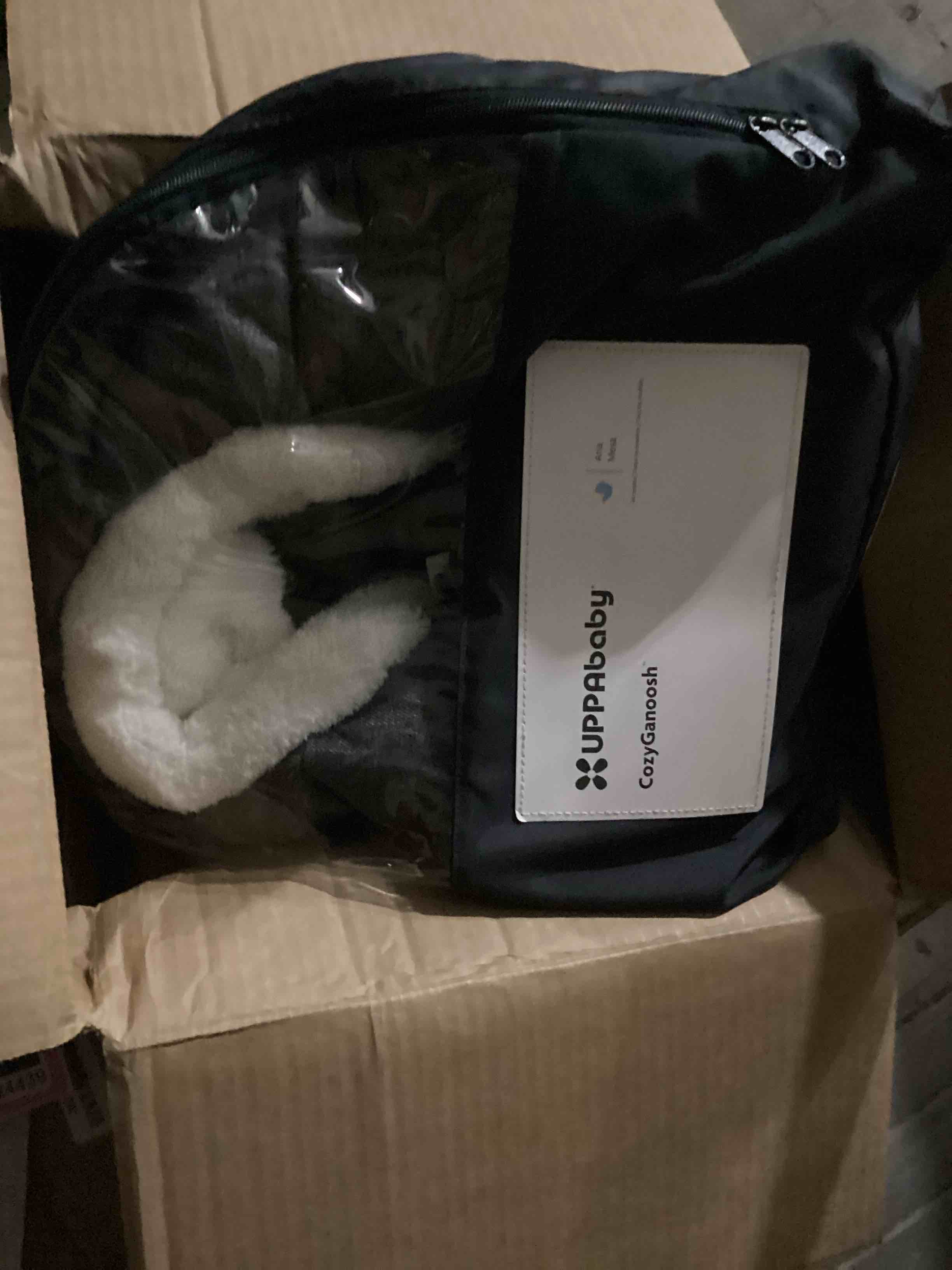https://s3.amazonaws.com/lotting-images-prod/bidfta/PNK1224438_1746736733365.jpeg