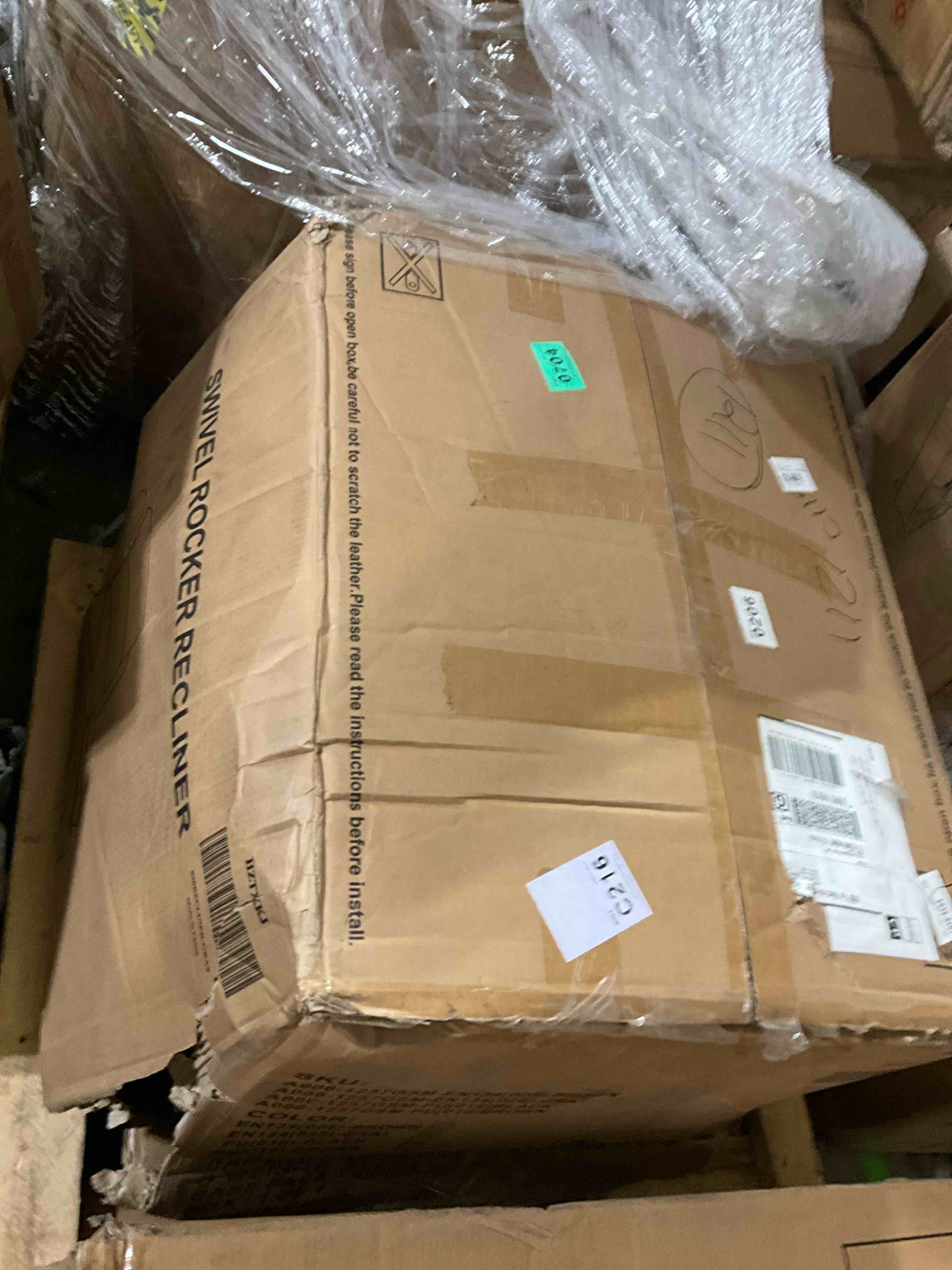 https://s3.amazonaws.com/lotting-images-prod/bidfta/PNK1225364_1734361086542.jpeg