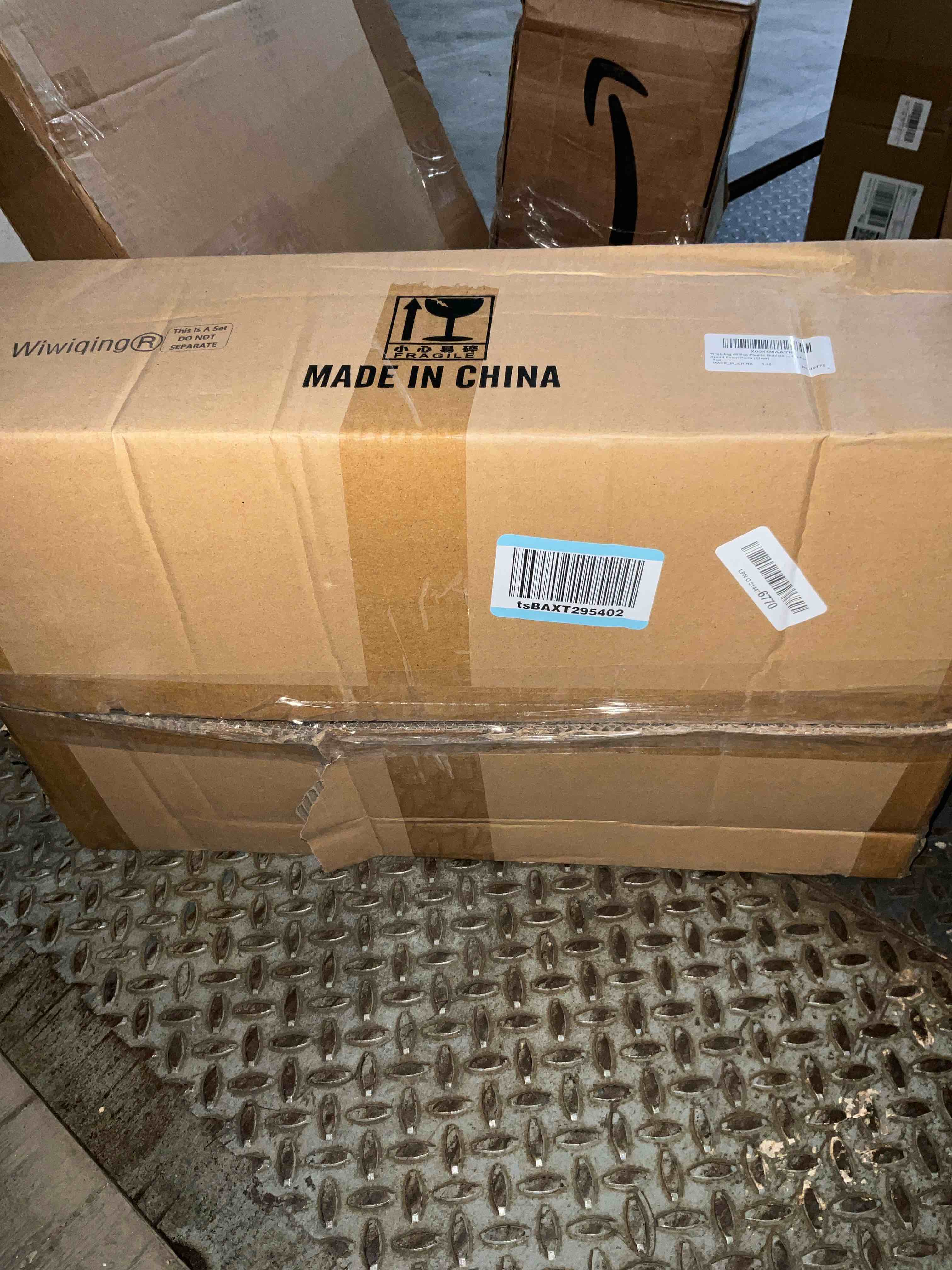 https://s3.amazonaws.com/lotting-images-prod/bidfta/PNK1226406_1746715698820.jpeg