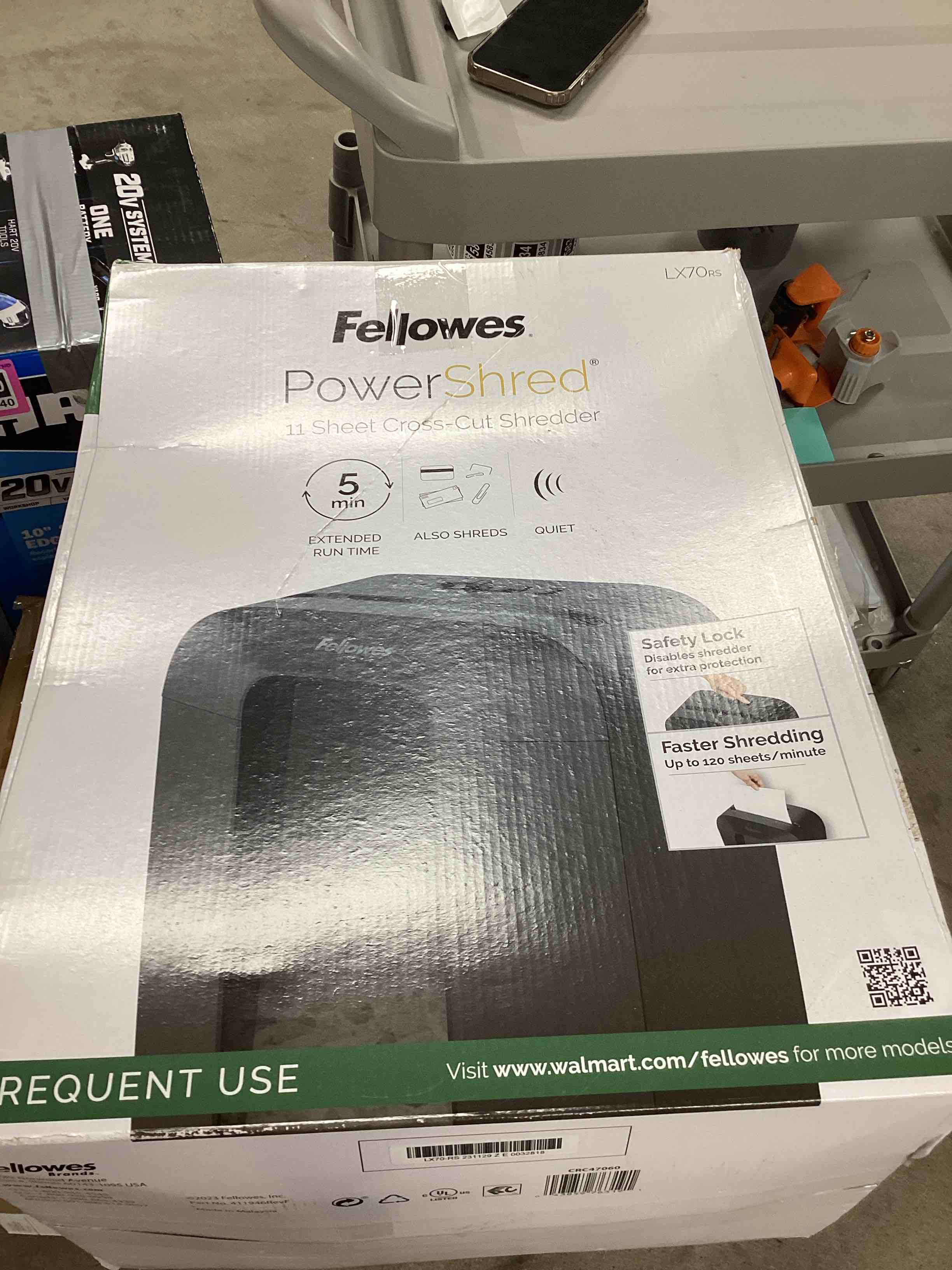 https://s3.amazonaws.com/lotting-images-prod/bidfta/PNK1228033_1759329599785.jpeg