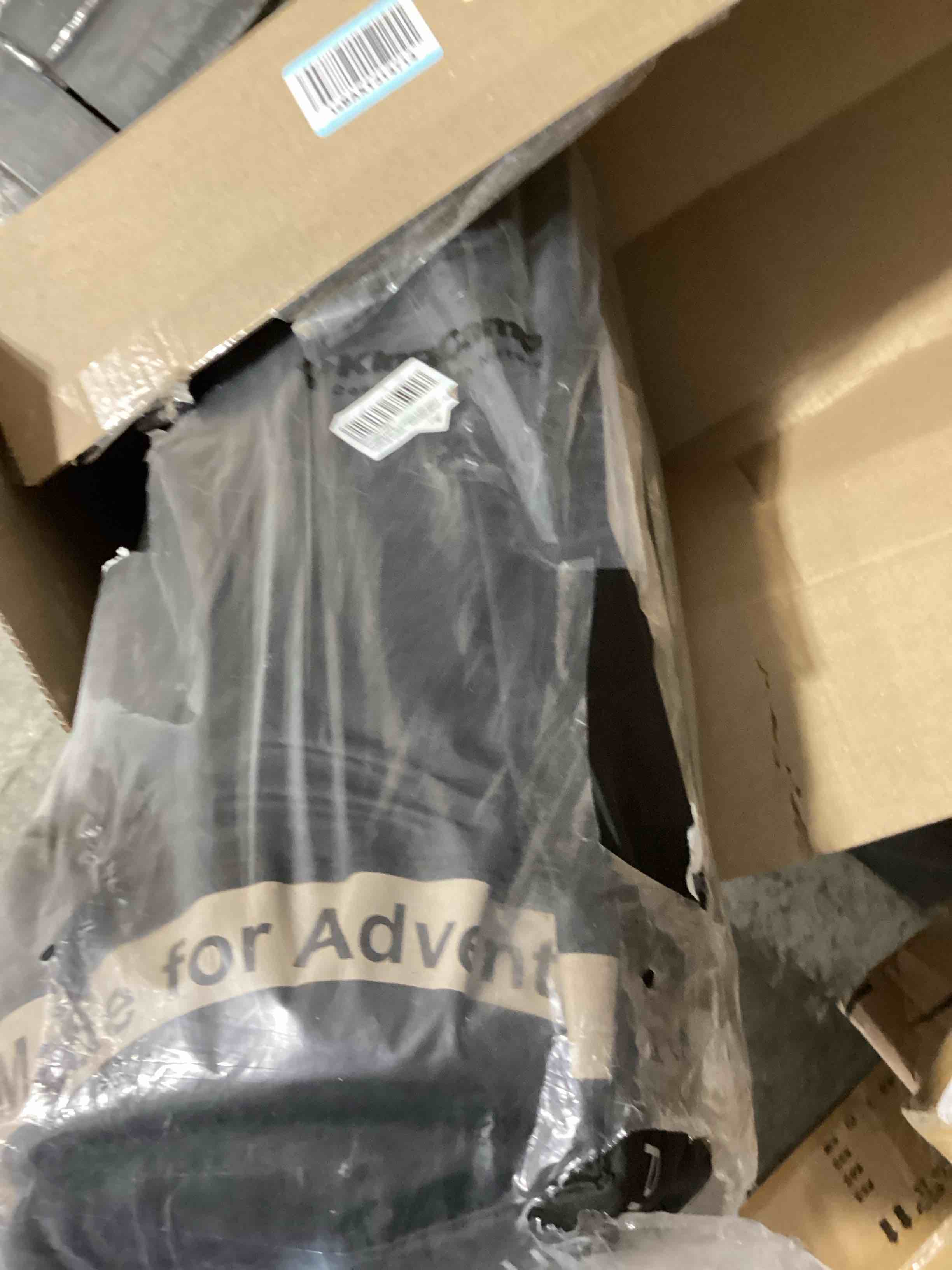 https://s3.amazonaws.com/lotting-images-prod/bidfta/PNK1228550_1759765834246.jpeg