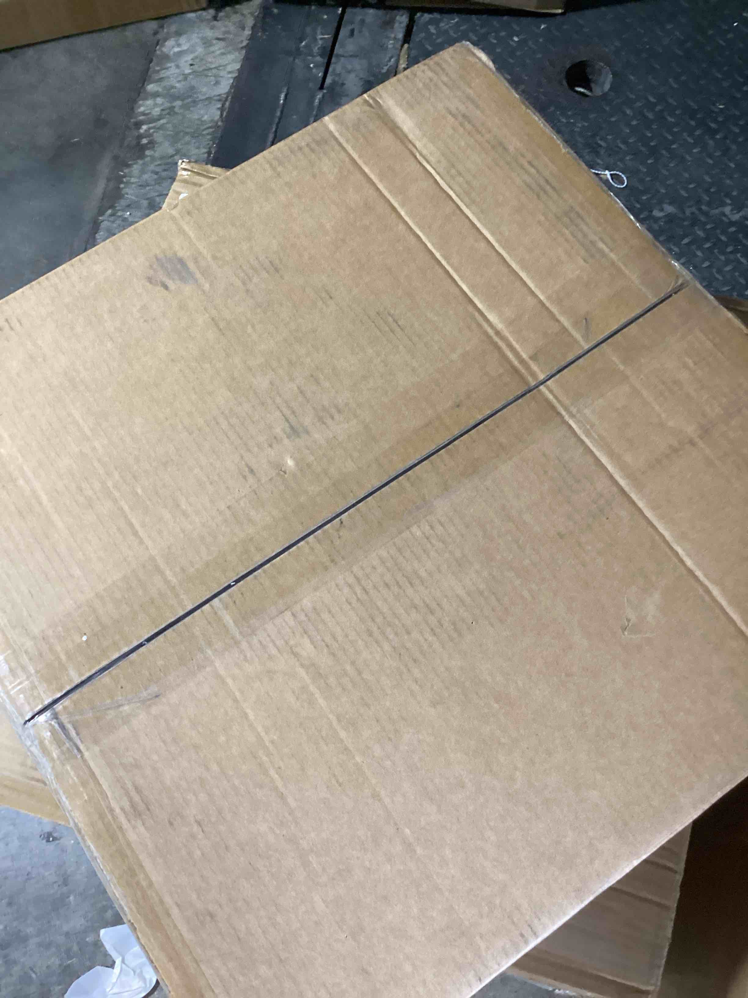 https://s3.amazonaws.com/lotting-images-prod/bidfta/PNK1228598_1759774723073.jpeg