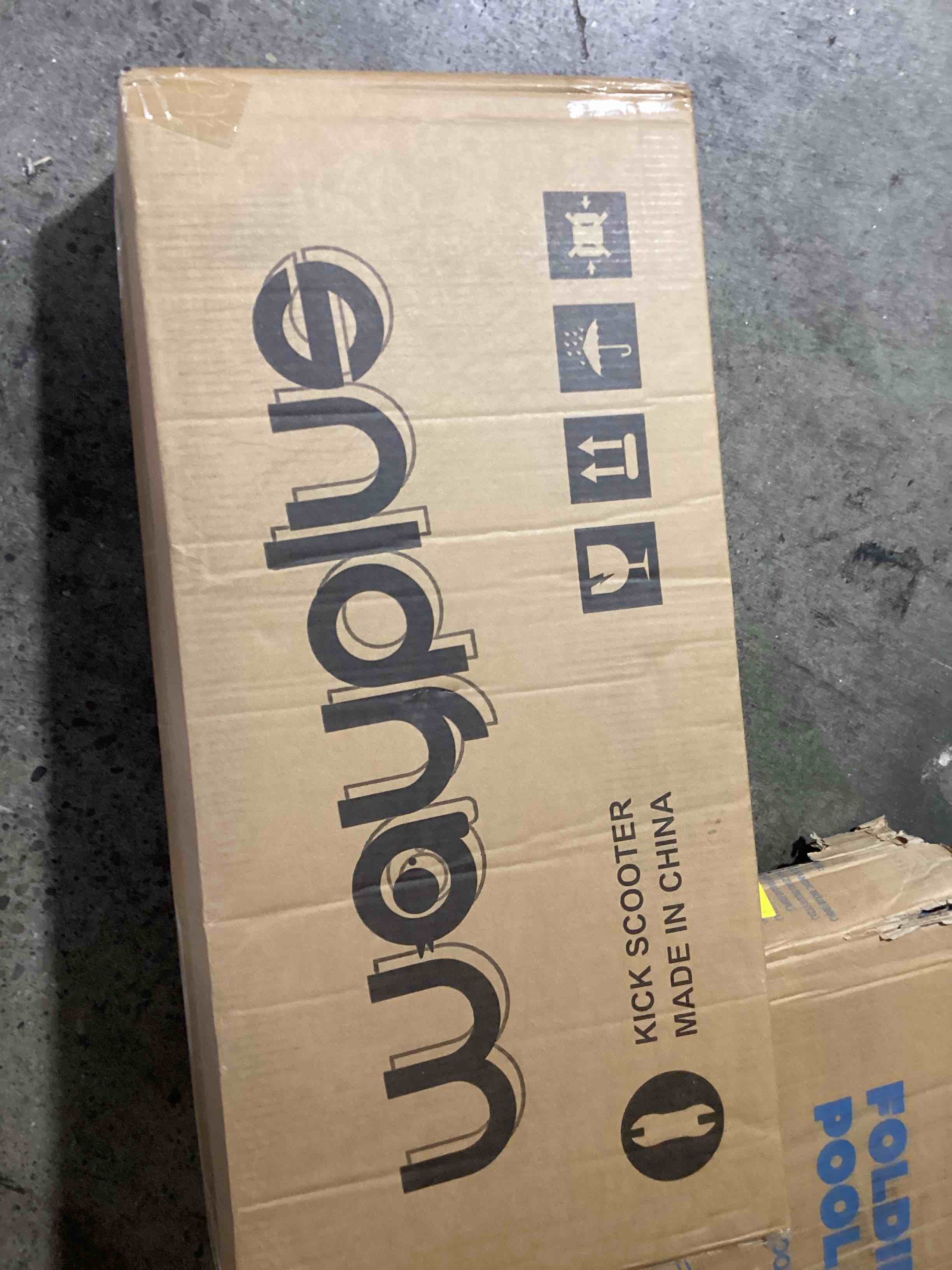 https://s3.amazonaws.com/lotting-images-prod/bidfta/PNK1228633_1759783921440.jpeg