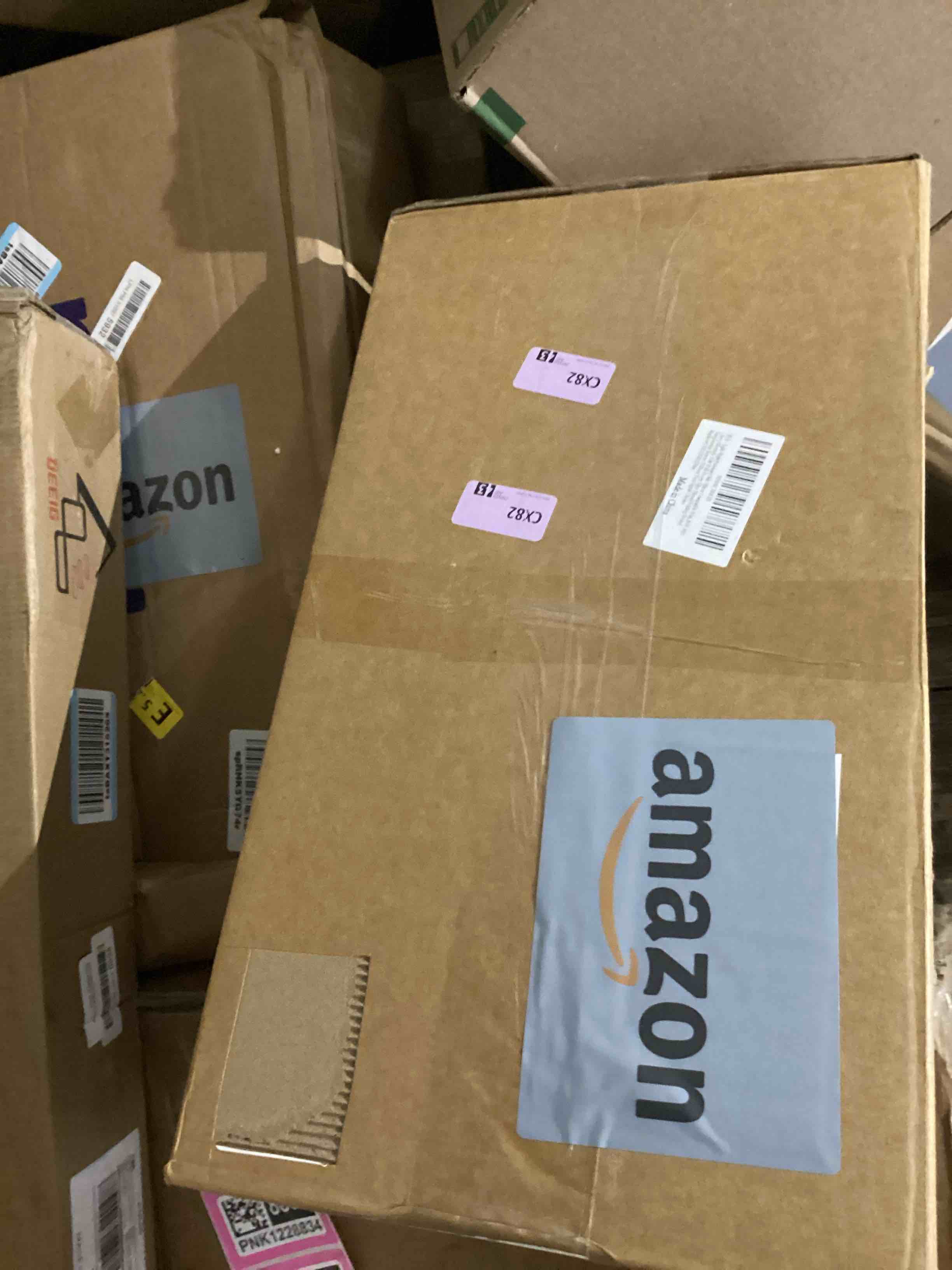 https://s3.amazonaws.com/lotting-images-prod/bidfta/PNK1228847_1759870784590.jpeg