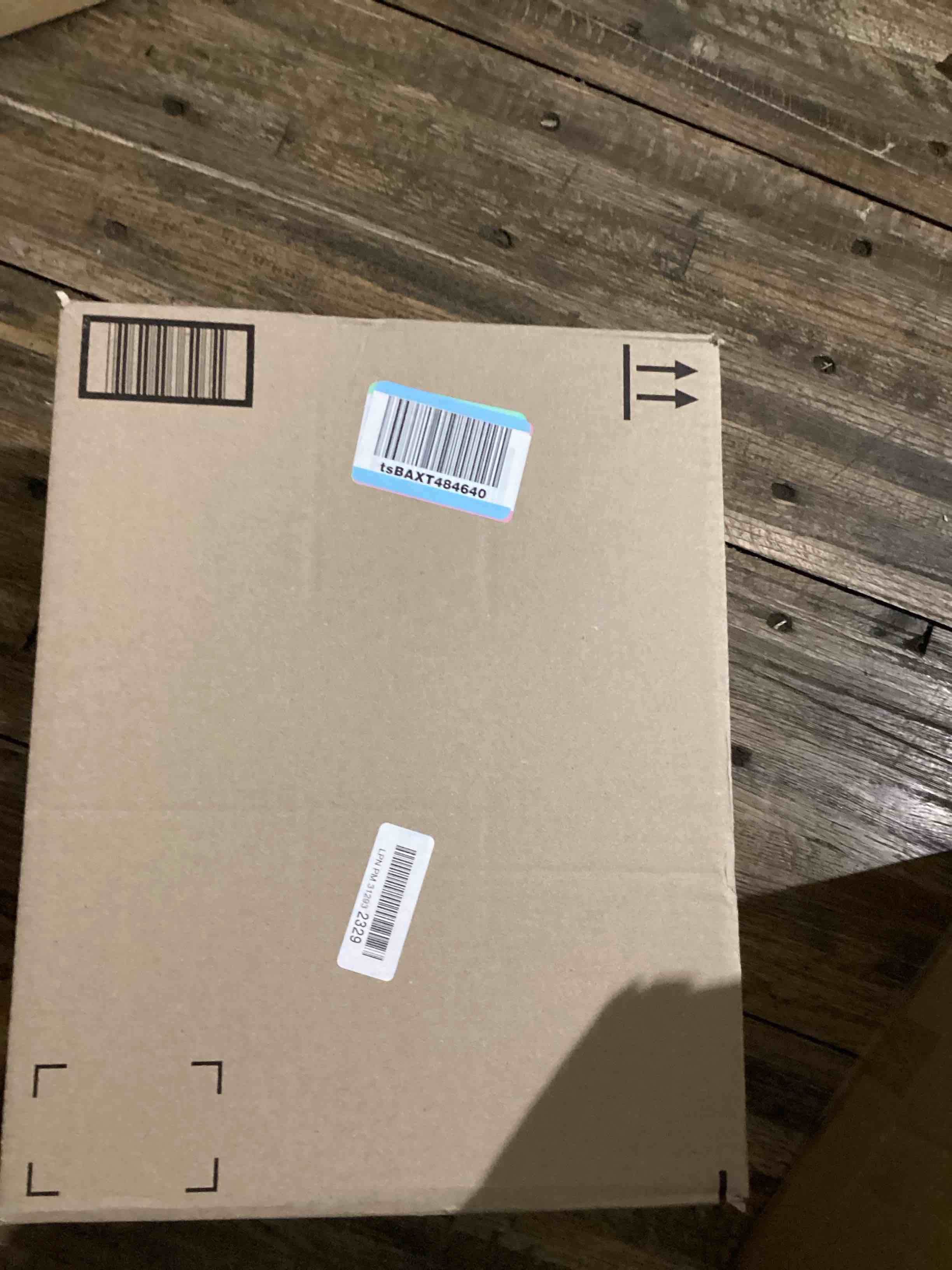 https://s3.amazonaws.com/lotting-images-prod/bidfta/PNK1229003_1759941512247.jpeg