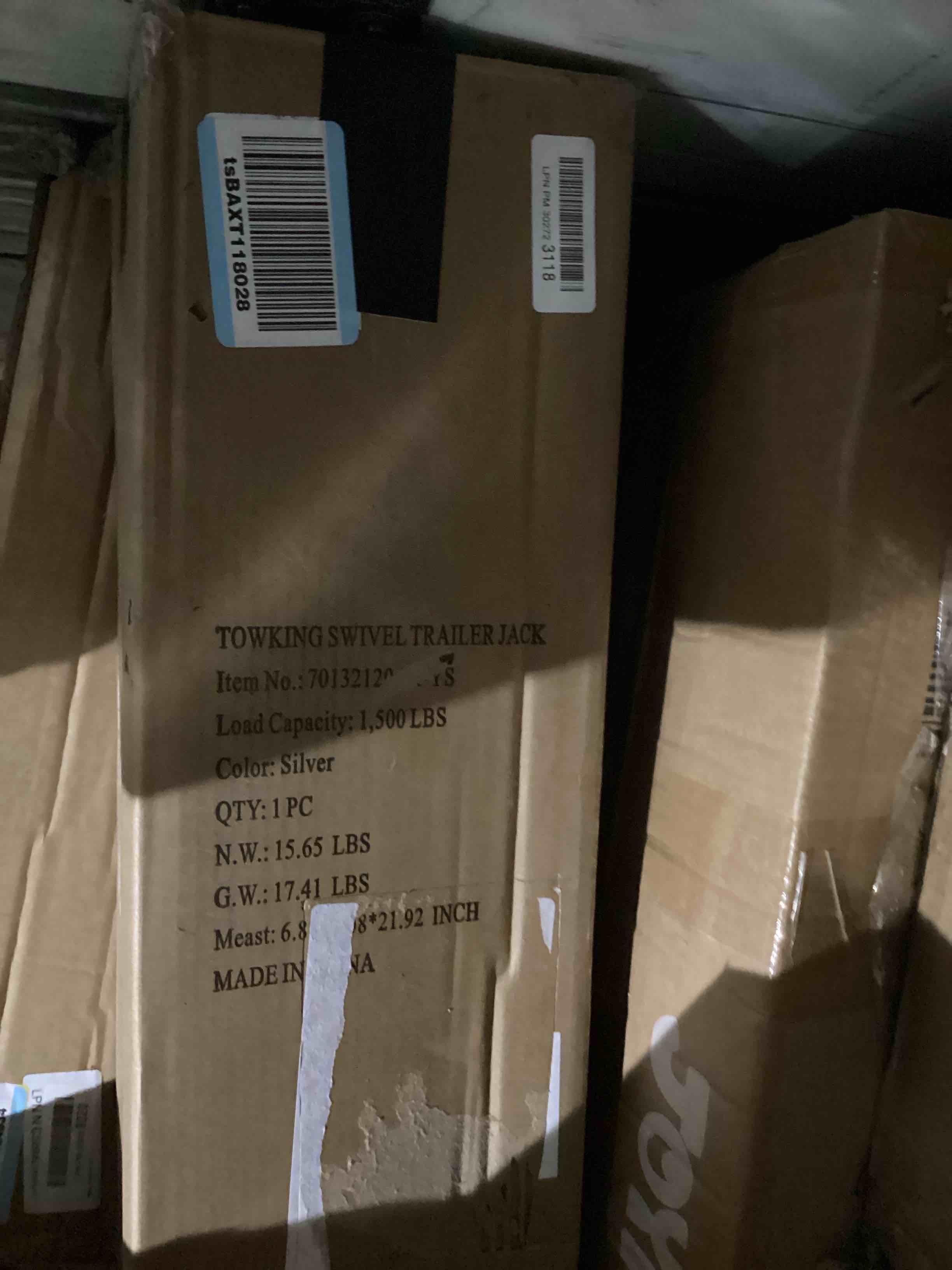 https://s3.amazonaws.com/lotting-images-prod/bidfta/PNK1229063_1759955179593.jpeg