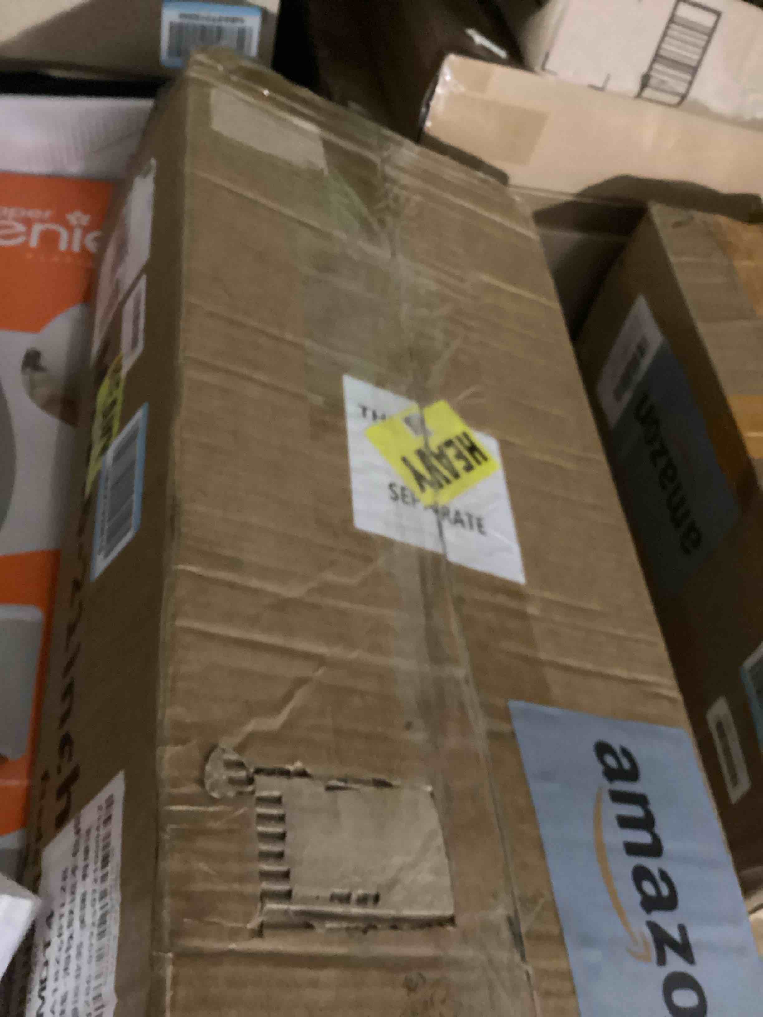 https://s3.amazonaws.com/lotting-images-prod/bidfta/PNK1229120_1759949401149.jpeg