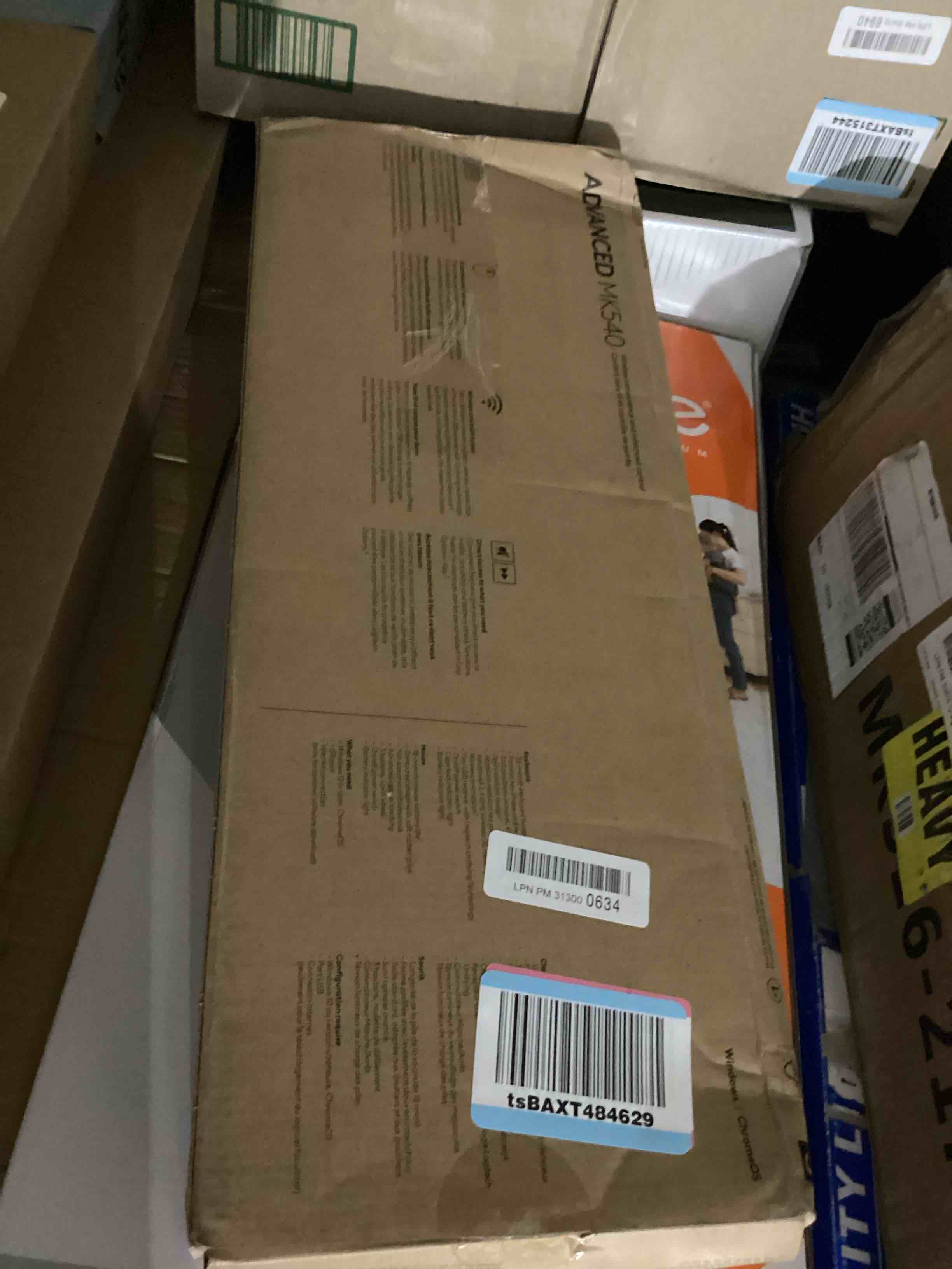 https://s3.amazonaws.com/lotting-images-prod/bidfta/PNK1229121_1759949333336.jpeg
