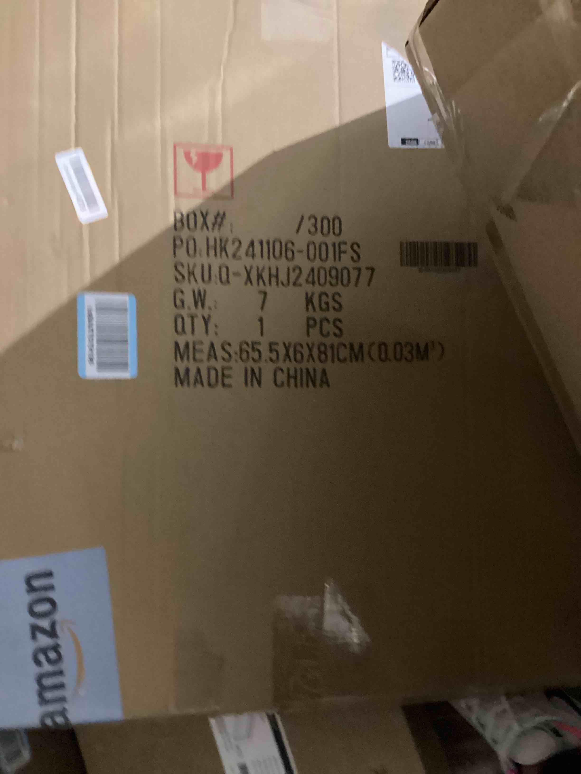 https://s3.amazonaws.com/lotting-images-prod/bidfta/PNK1229142_1759948389637.jpeg