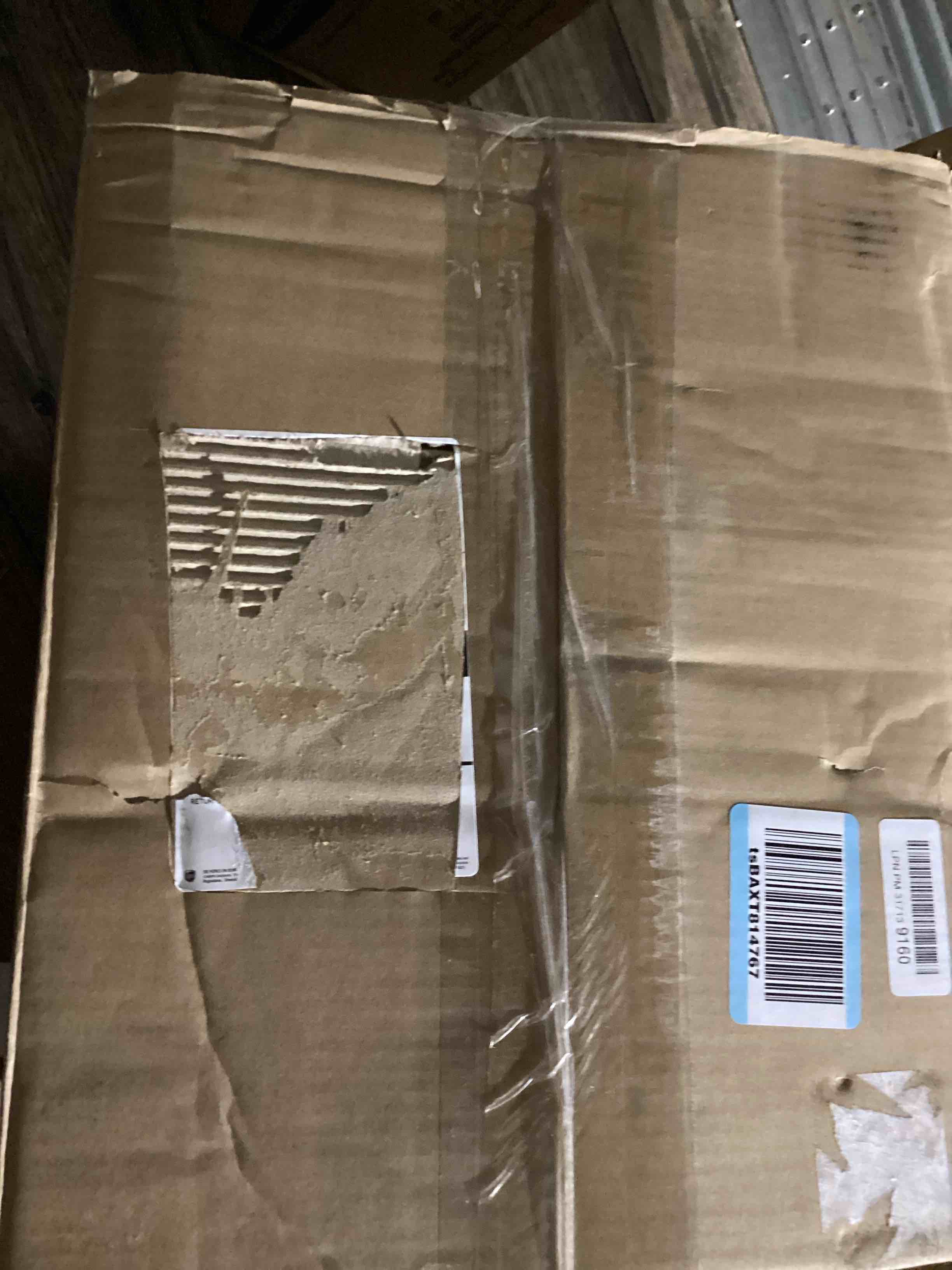 https://s3.amazonaws.com/lotting-images-prod/bidfta/PNK1229148_1759960418901.jpeg