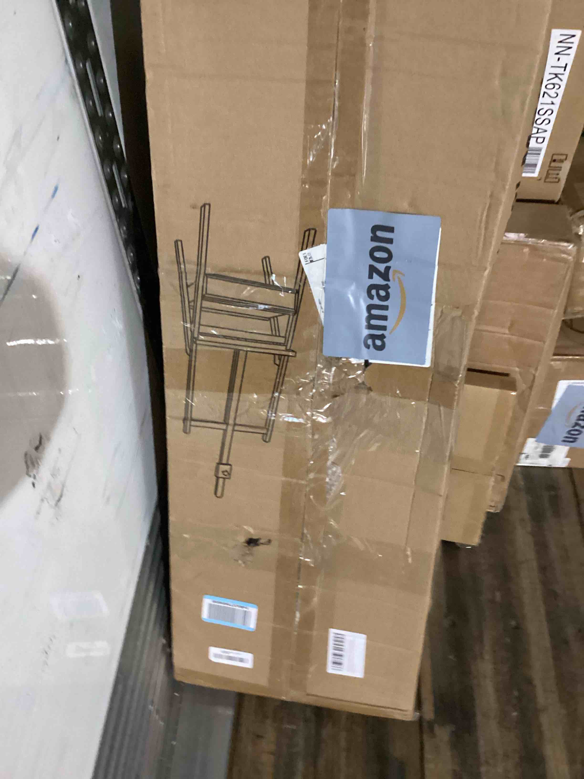 https://s3.amazonaws.com/lotting-images-prod/bidfta/PNK1229178_1759958448354.jpeg