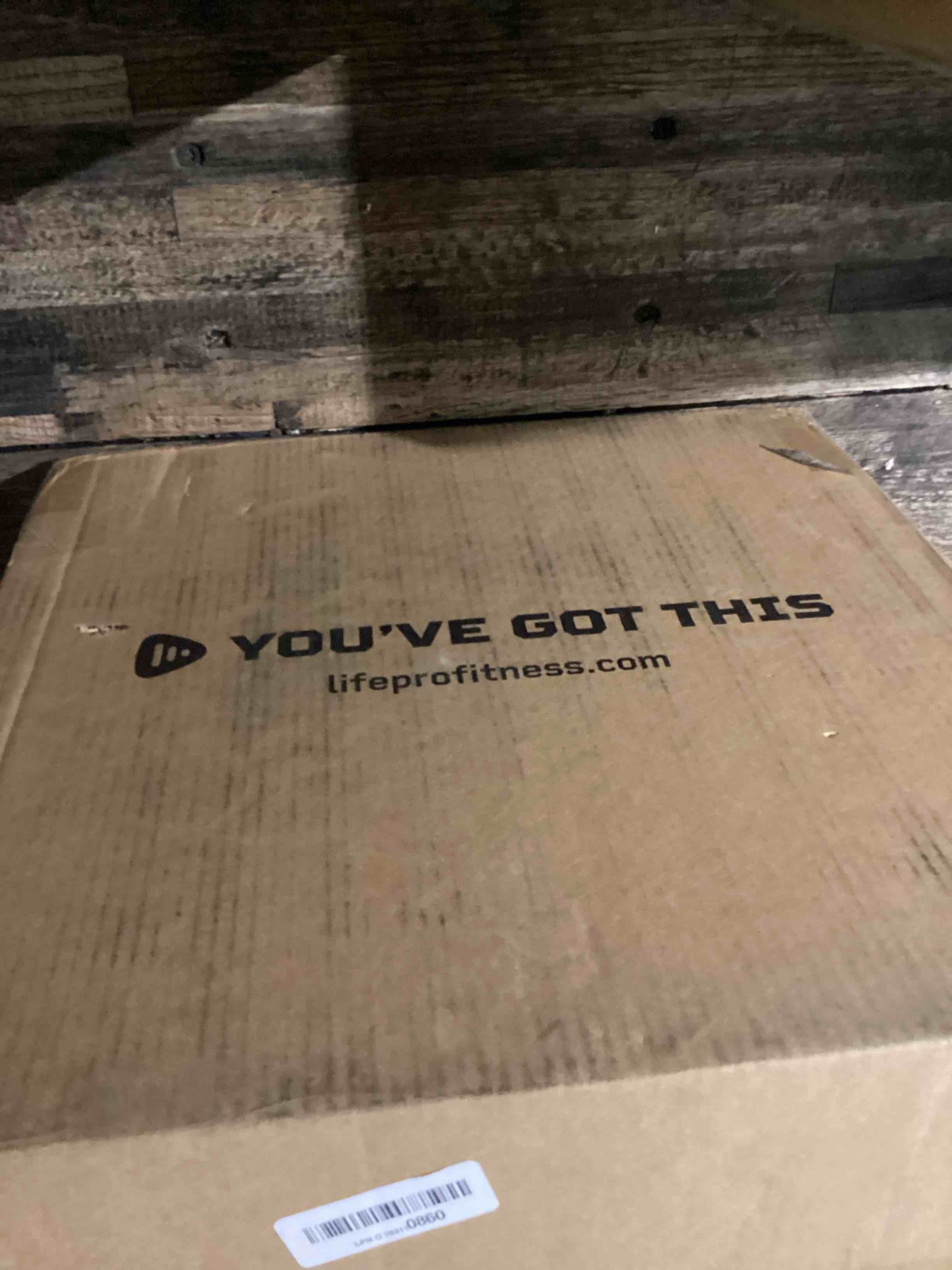 https://s3.amazonaws.com/lotting-images-prod/bidfta/PNK1229183_1759958864102.jpeg