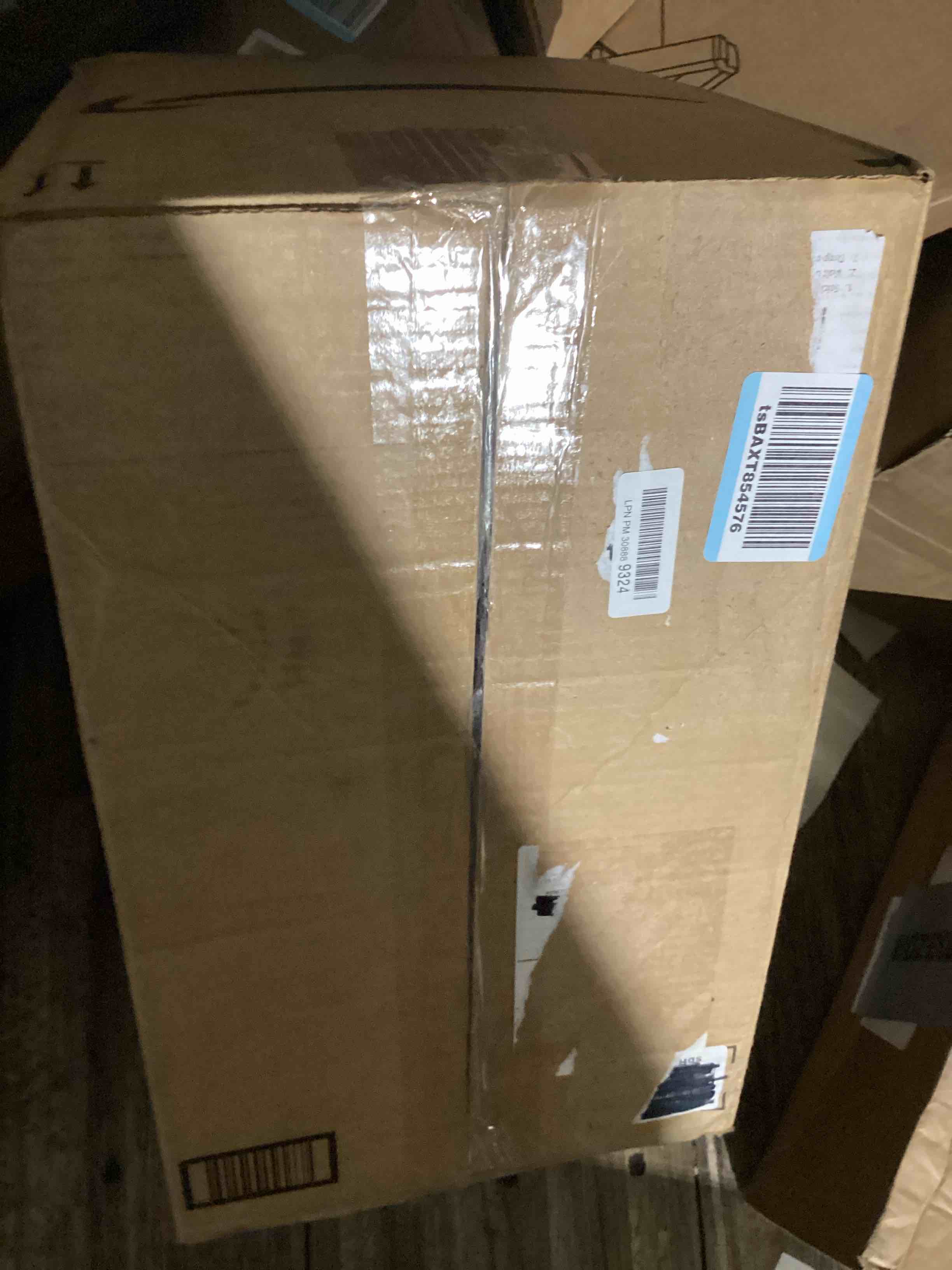 https://s3.amazonaws.com/lotting-images-prod/bidfta/PNK1229185_1759959600884.jpeg