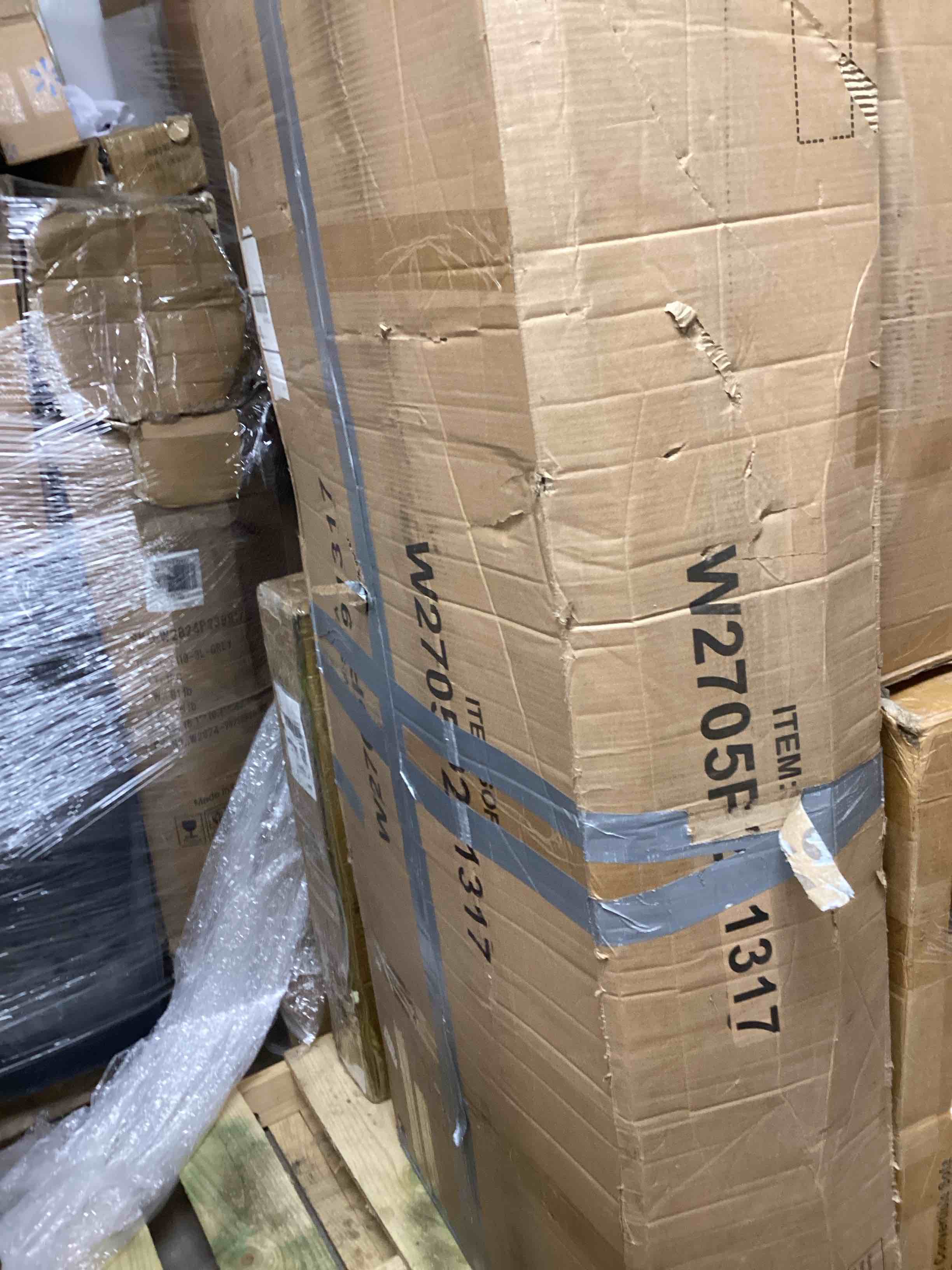 https://s3.amazonaws.com/lotting-images-prod/bidfta/PNK1229369_1760374796034.jpeg