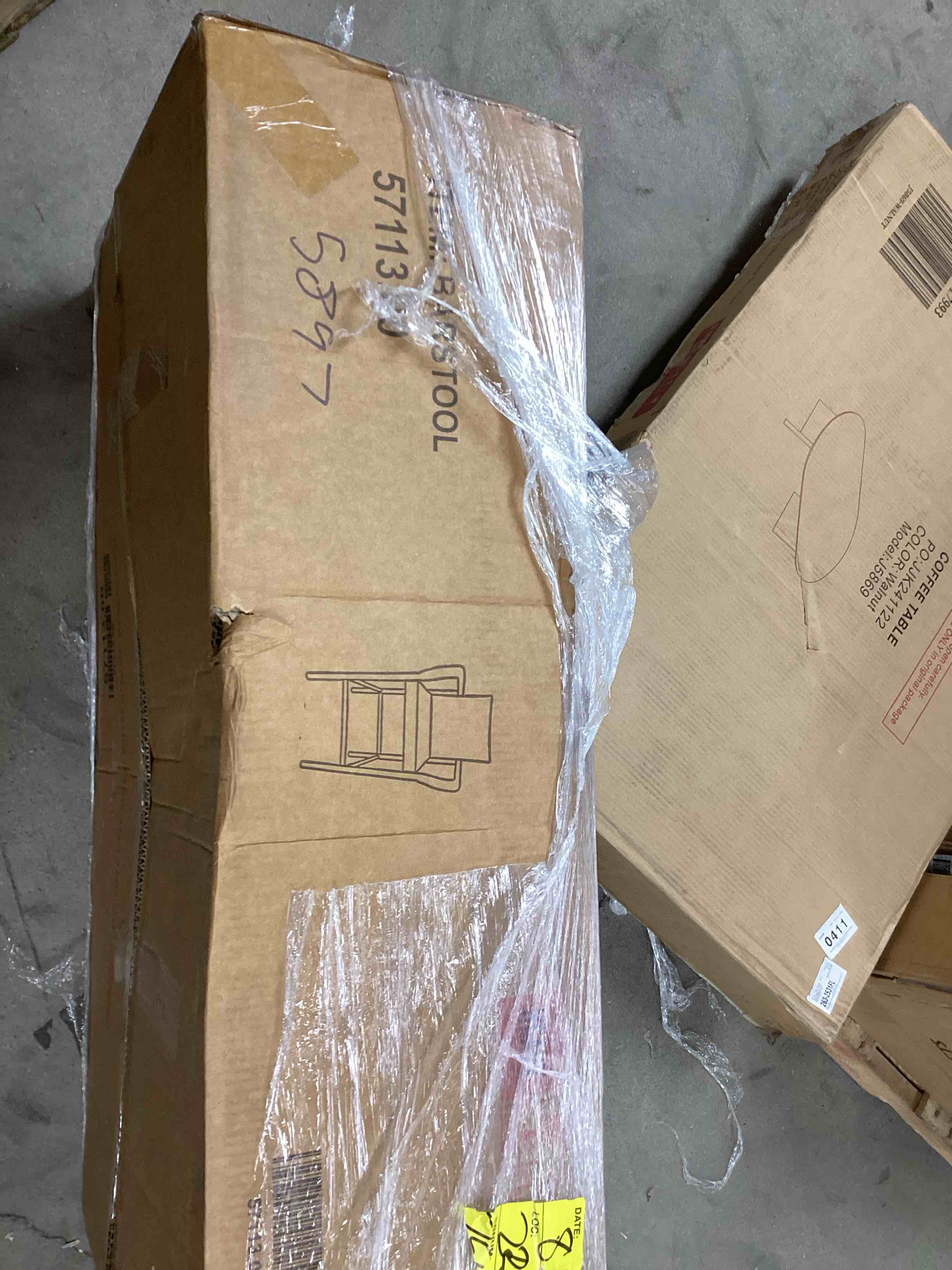 https://s3.amazonaws.com/lotting-images-prod/bidfta/PNK1229382_1760368781760.jpeg