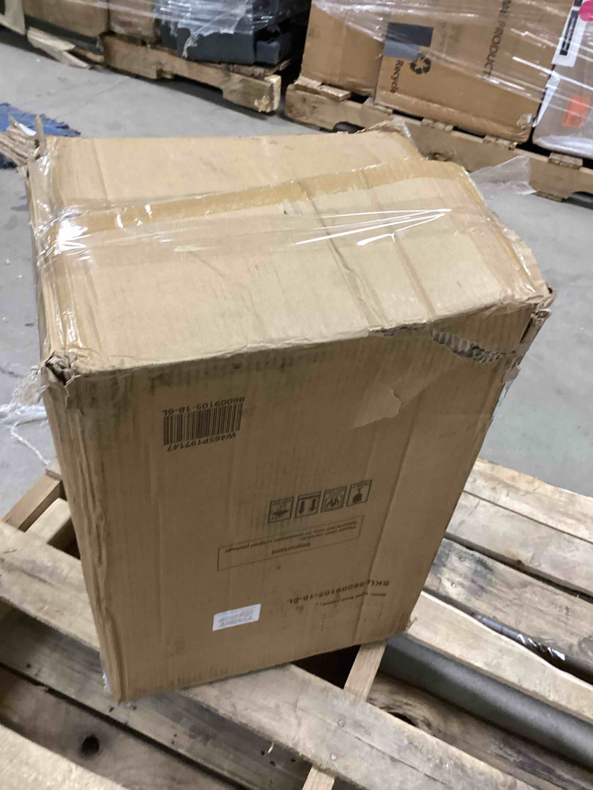 https://s3.amazonaws.com/lotting-images-prod/bidfta/PNK1229389_1760367292444.jpeg