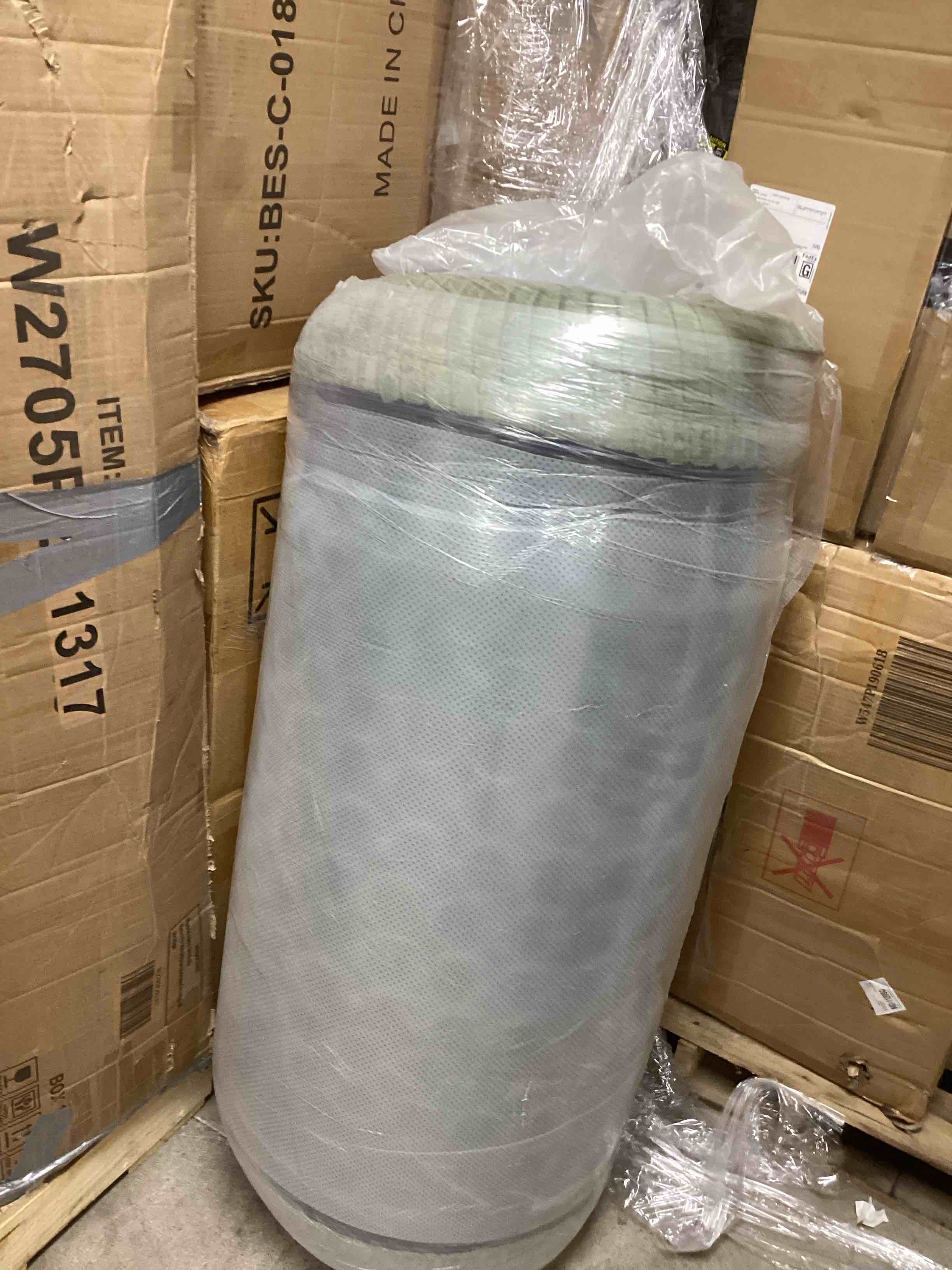 https://s3.amazonaws.com/lotting-images-prod/bidfta/PNK1229390_1760367084637.jpeg