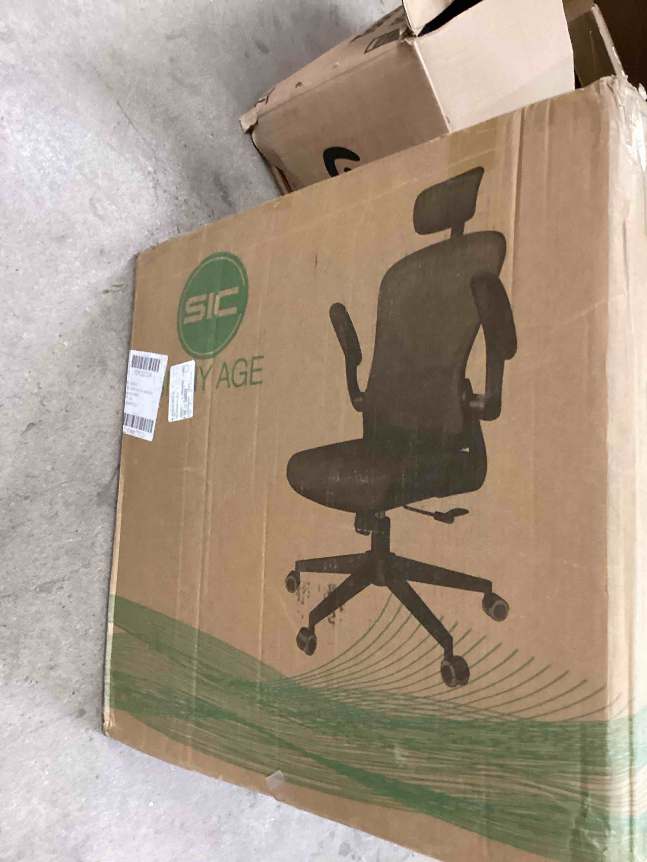 https://s3.amazonaws.com/lotting-images-prod/bidfta/PNK1229399_1760364244918.jpeg