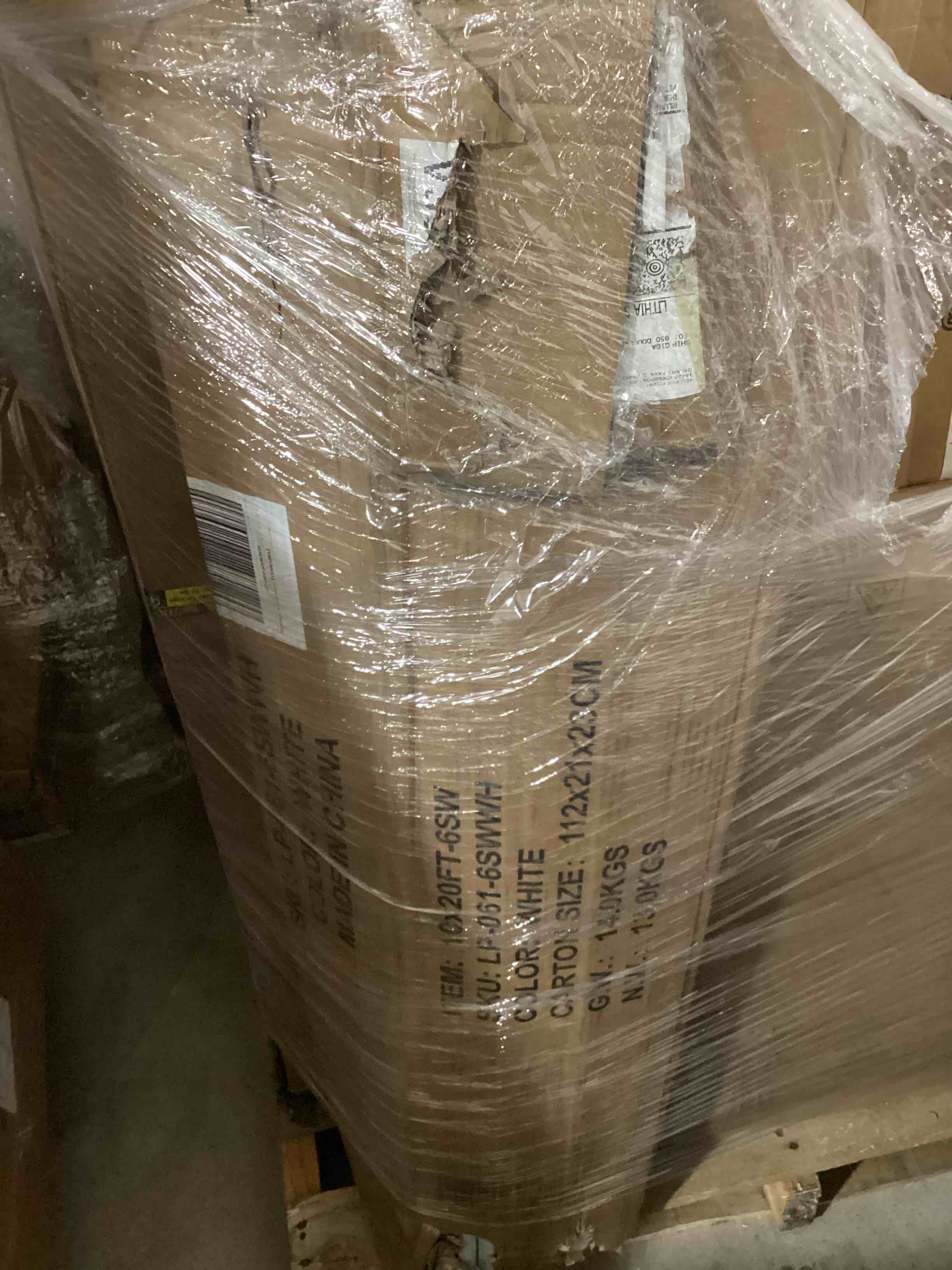 https://s3.amazonaws.com/lotting-images-prod/bidfta/PNK1229419_1760455819132.jpeg